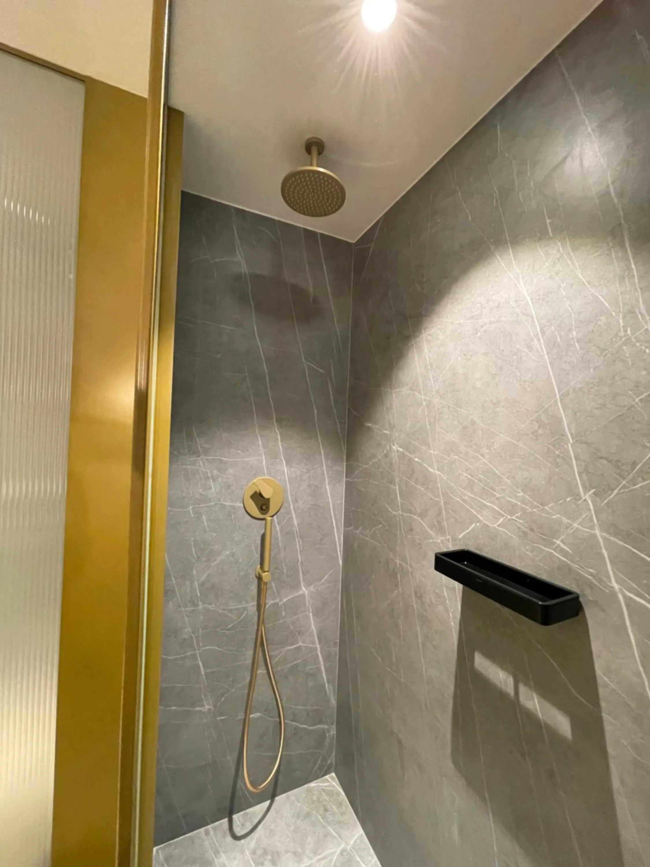 Shower in Gran Hotel Guadalpín Banus