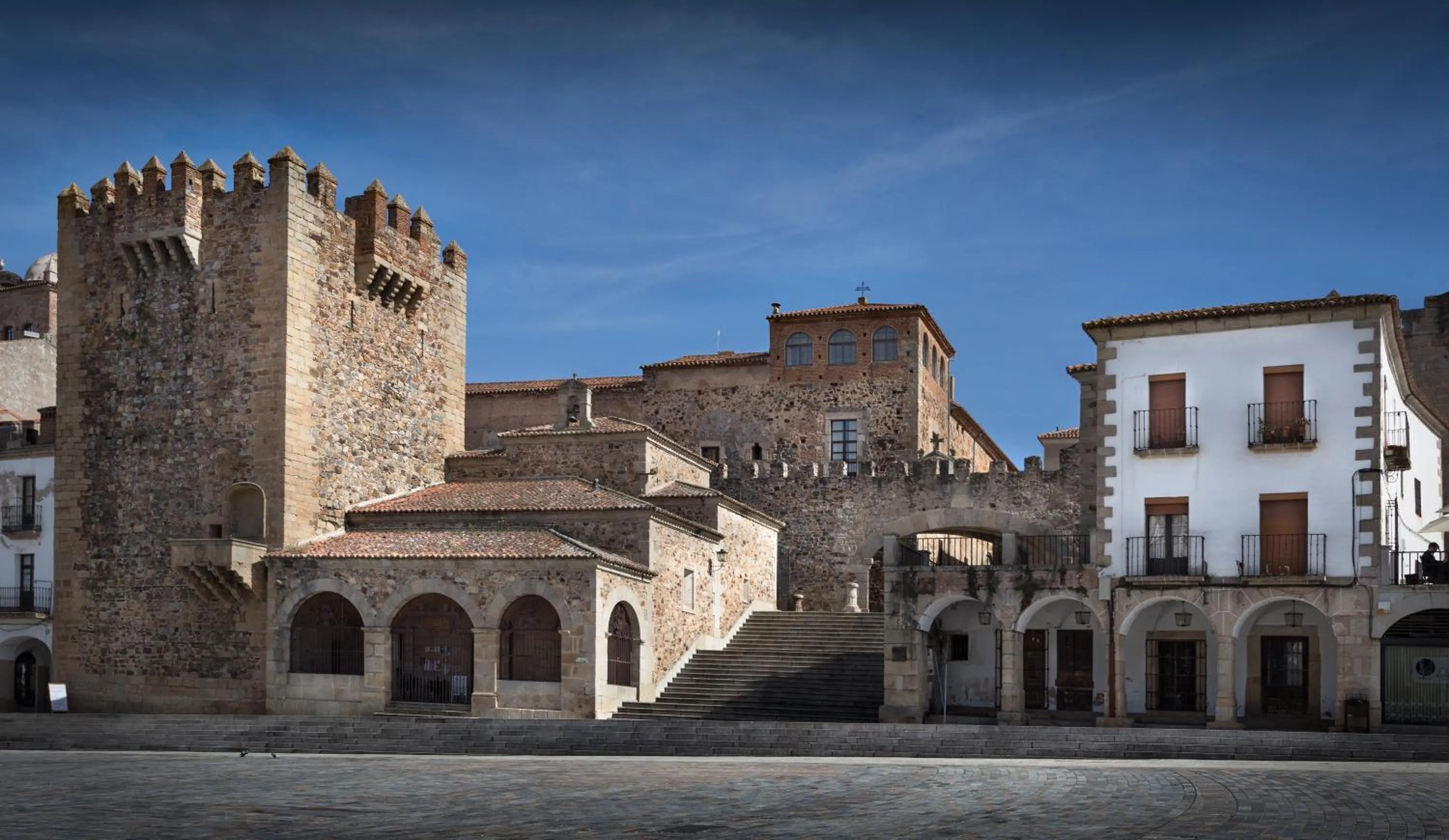 Property building in Izan Trujillo