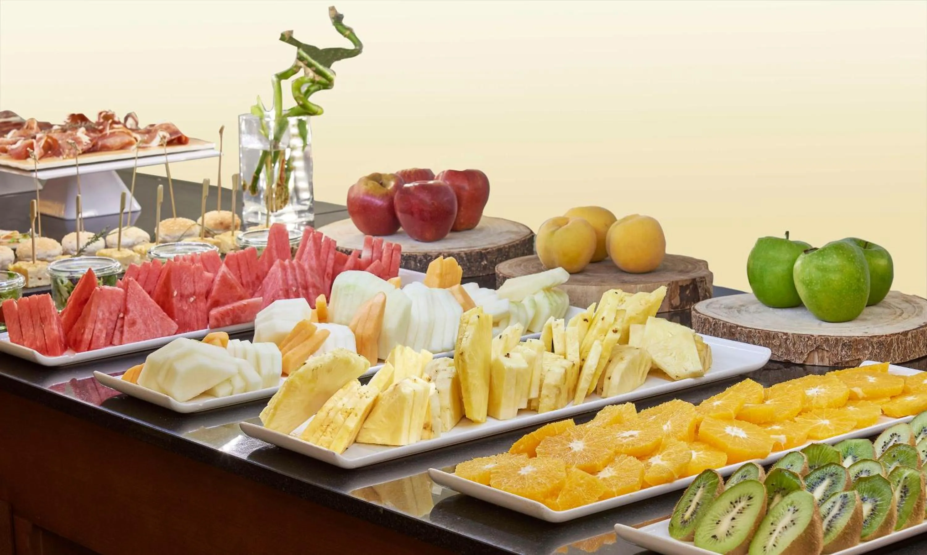 Breakfast in NH Collection Cáceres Palacio de Oquendo