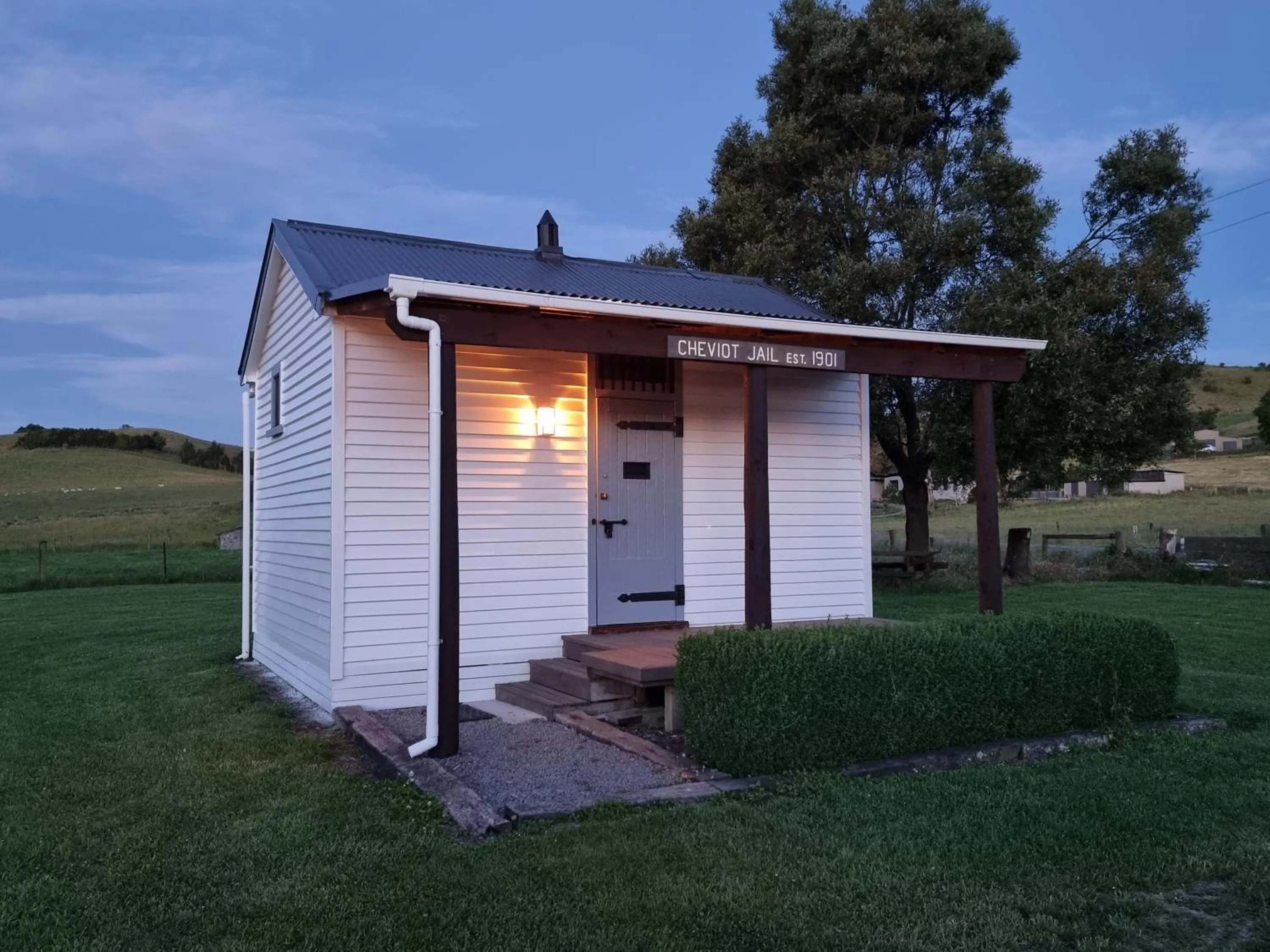 Property building in Cheviot Motels, Cabins and Camp