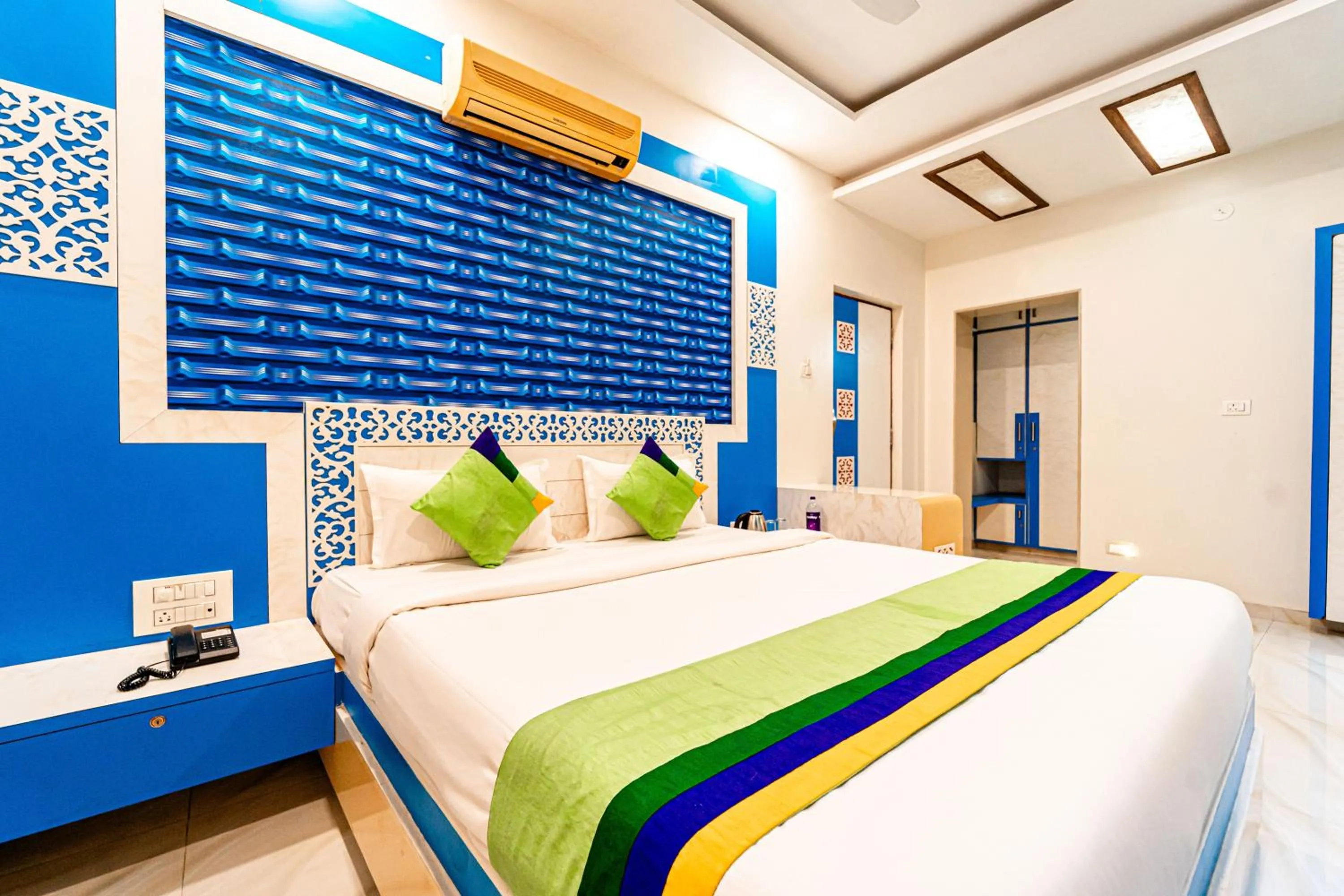 Bedroom in Treebo Raval Resort with Valley View