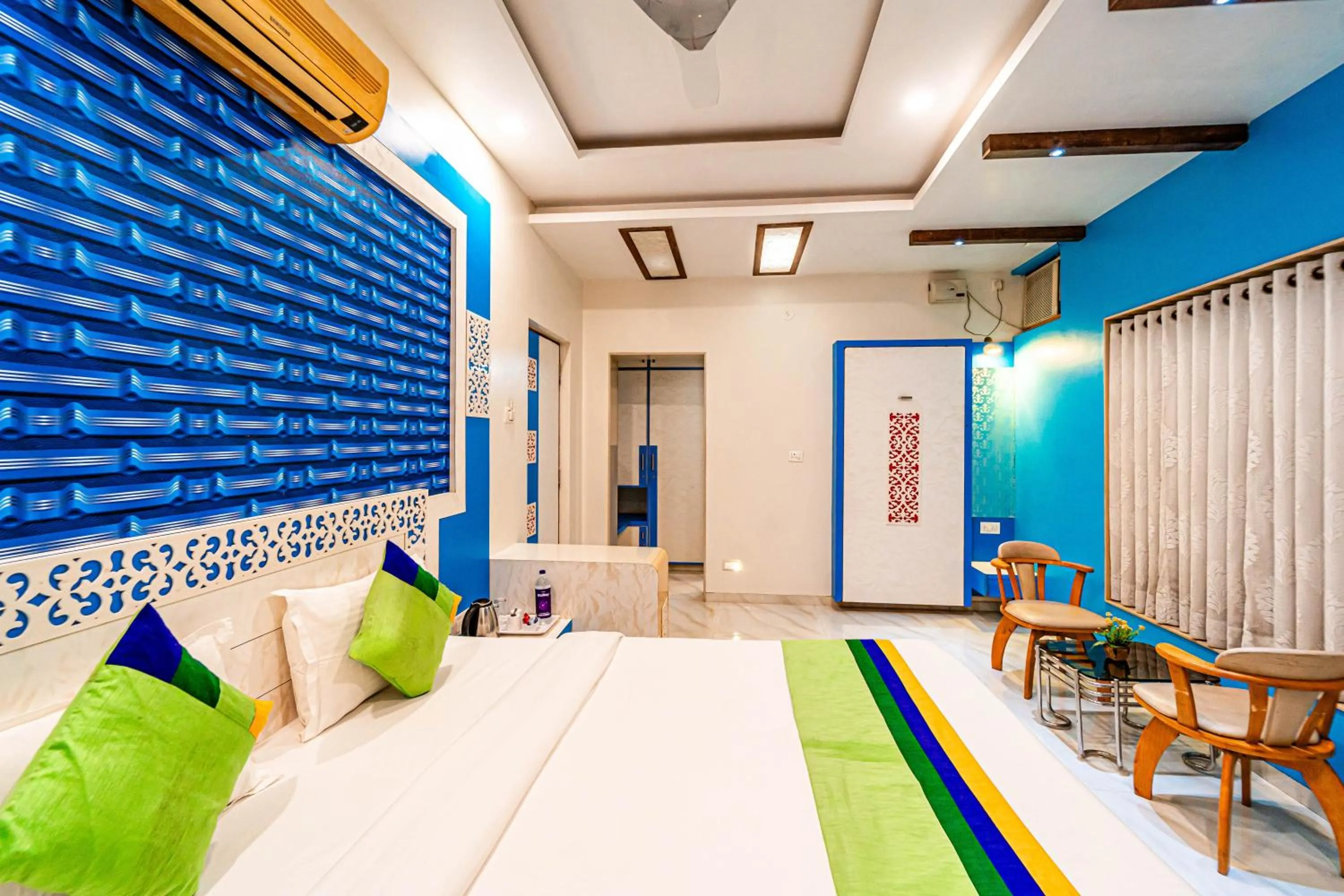 Bedroom in Treebo Raval Resort with Valley View