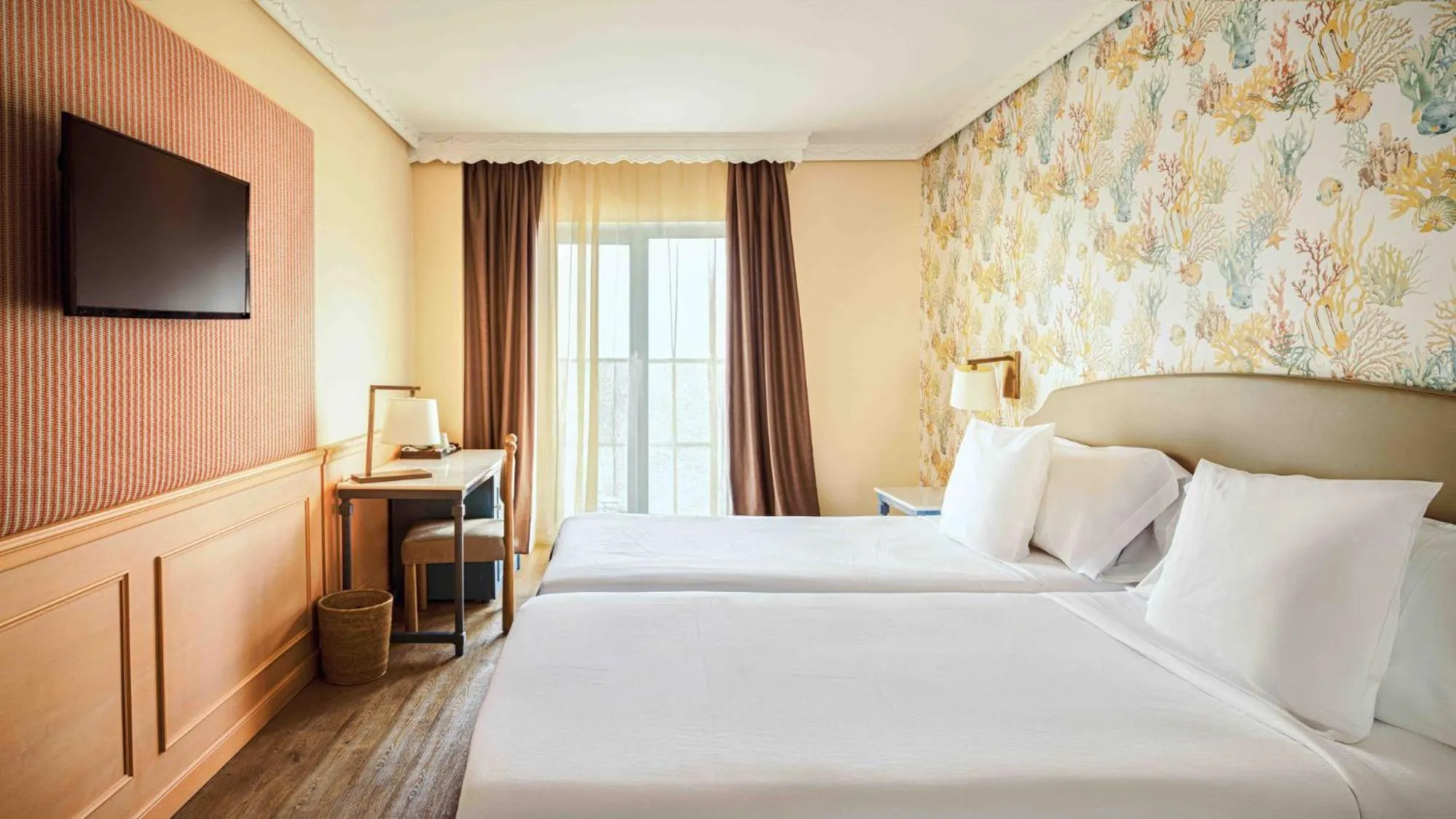 Bedroom, Bed in Fénix Torremolinos - Adults Only Recommended