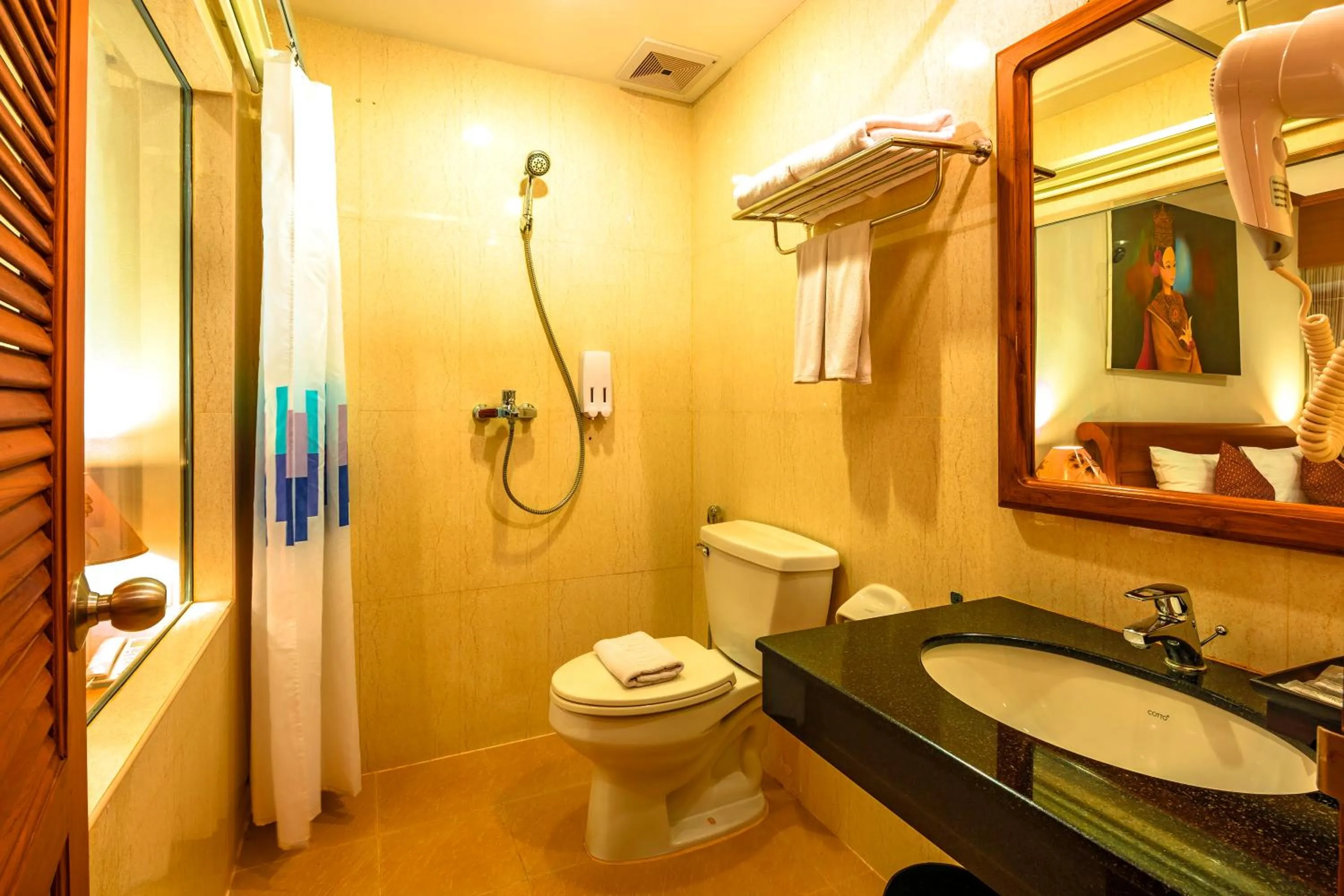 Shower in Patong Heaven