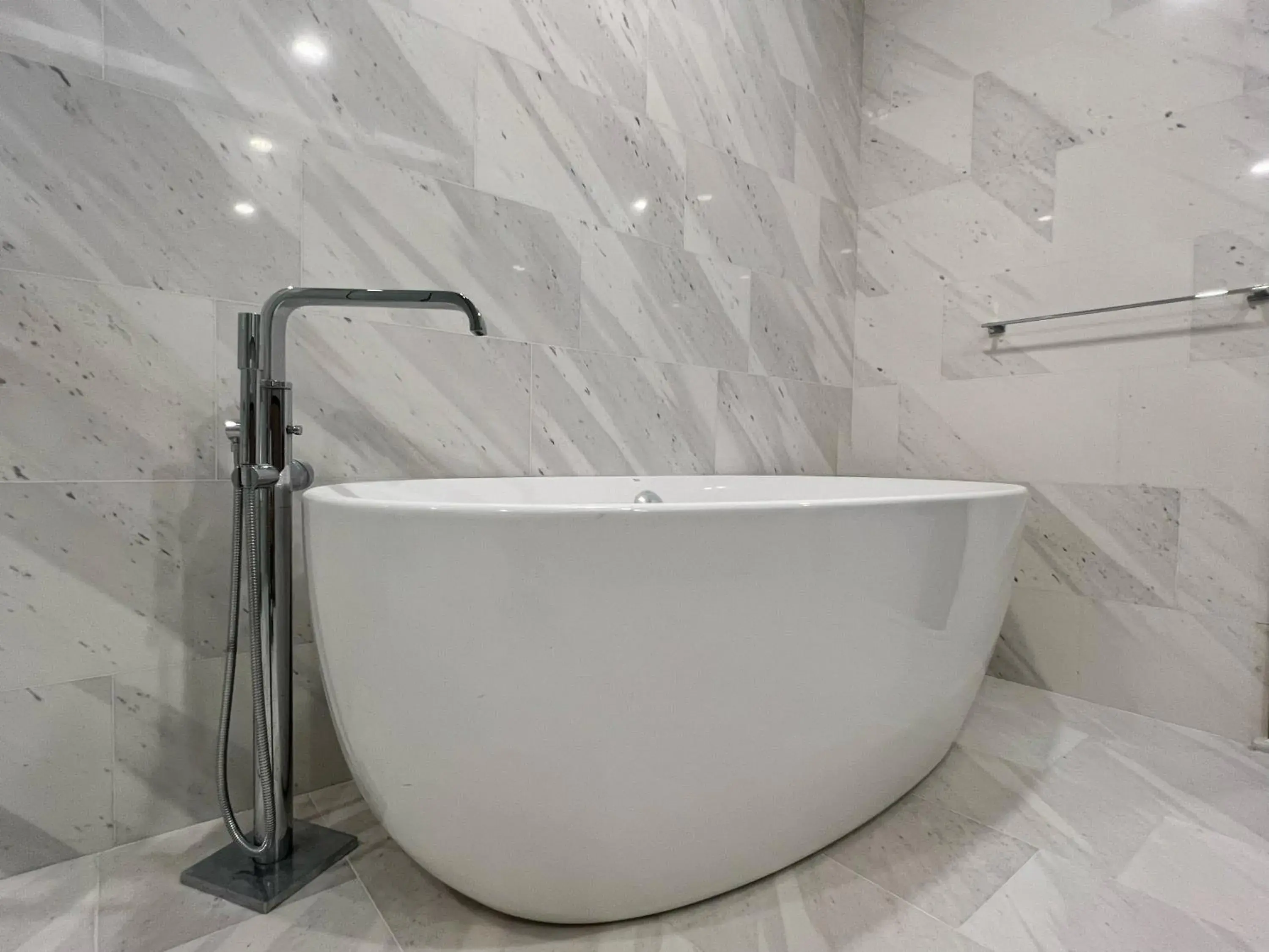 Deluxe King Room in The Eaton Residences by Times 8 Deluxe King Room in The Eaton Residences by Times 8