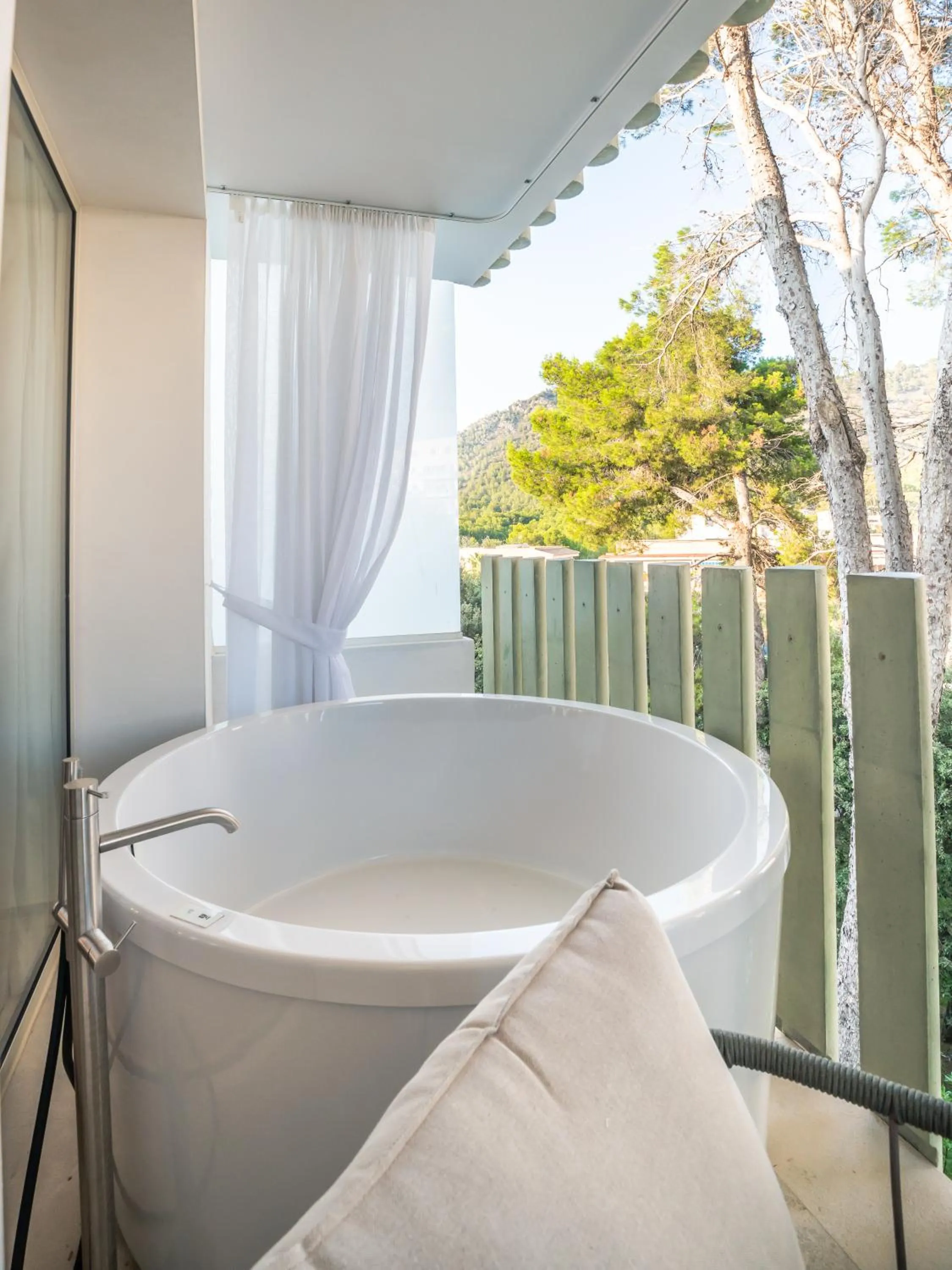 Balcony/Terrace, Bed in Canyamel Park Hotel & Spa - 4* Sup - Adults only (+16)