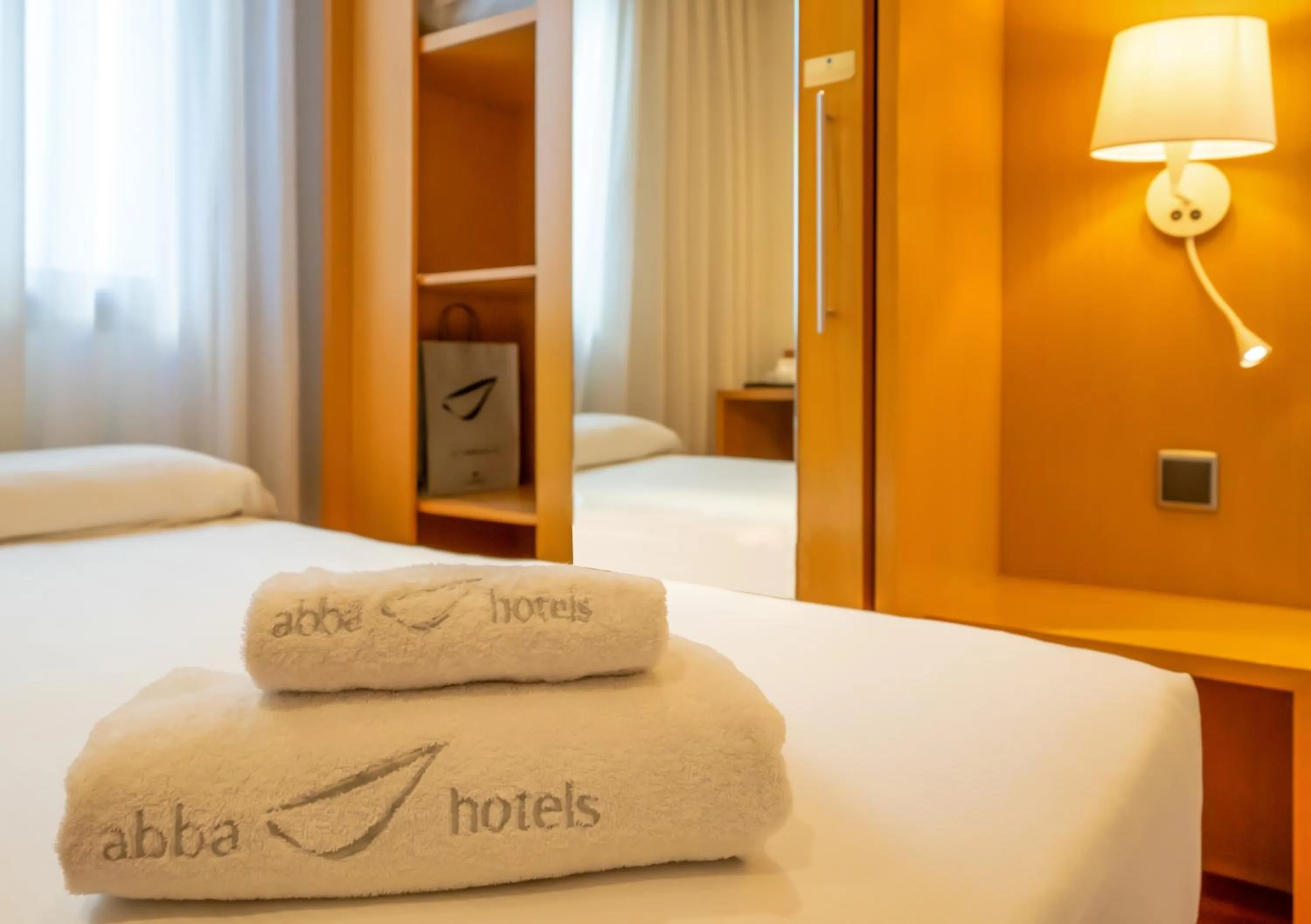 Bed in Abba Rambla Hotel