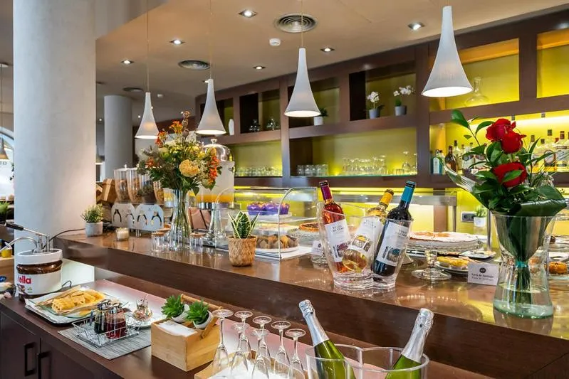 Buffet breakfast in Abba Rambla Hotel