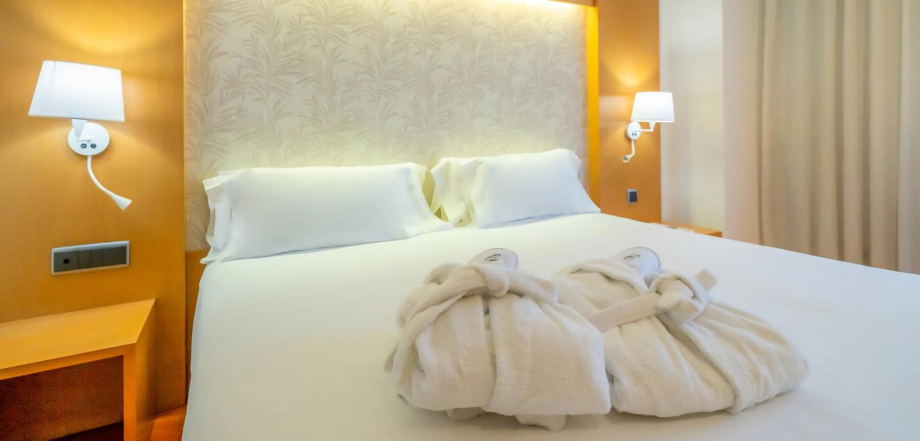 Decorative detail, Bed in Abba Rambla Hotel