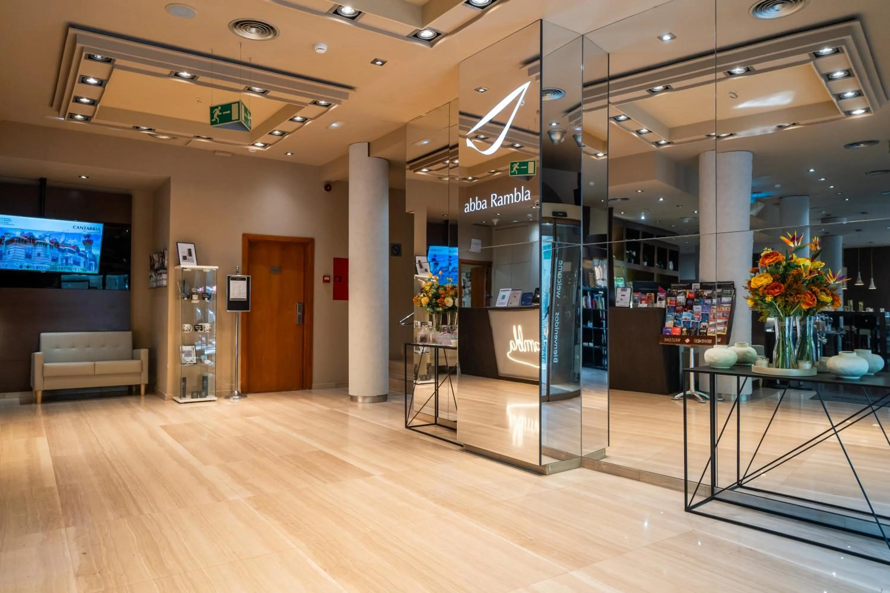 Lobby or reception in Abba Rambla Hotel