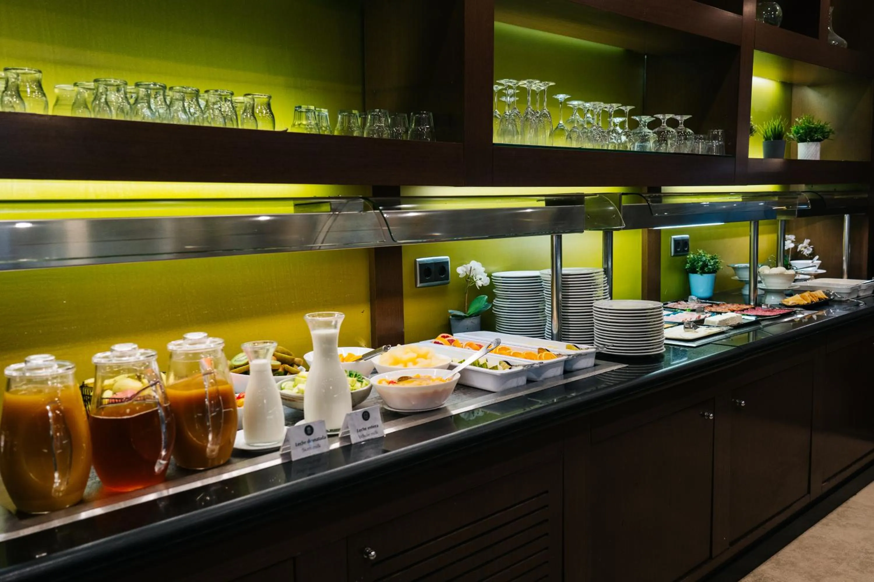 Breakfast in Abba Rambla Hotel