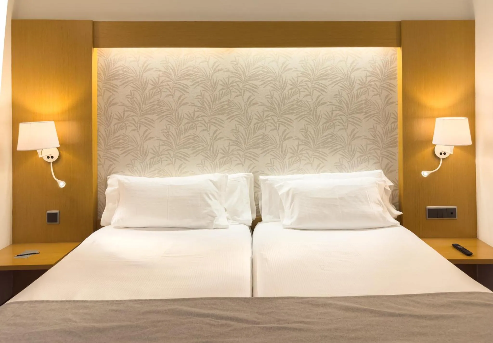 Bed in Abba Rambla Hotel