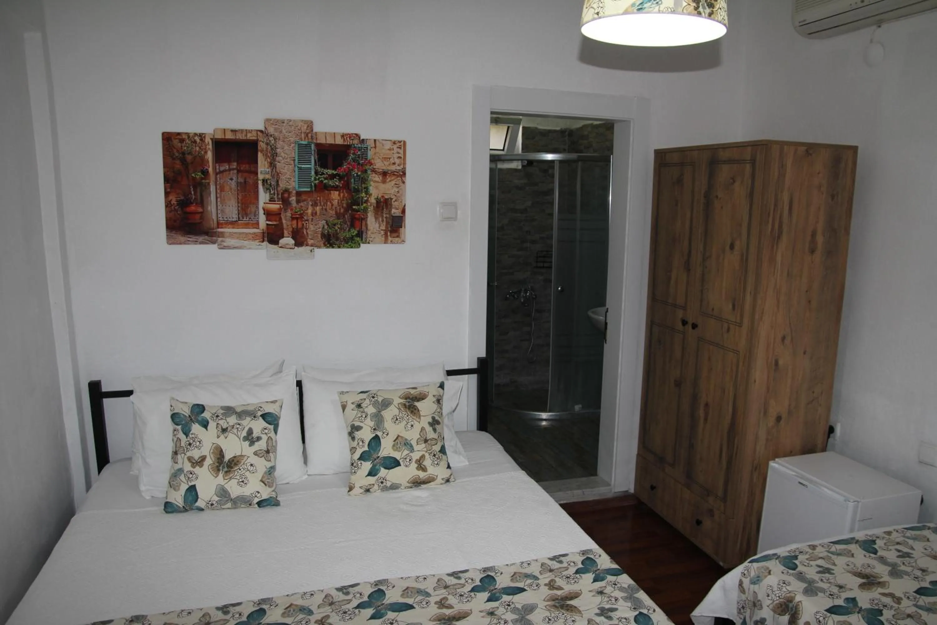 Photo of the whole room, Bed in Eski Datça Pansiyon