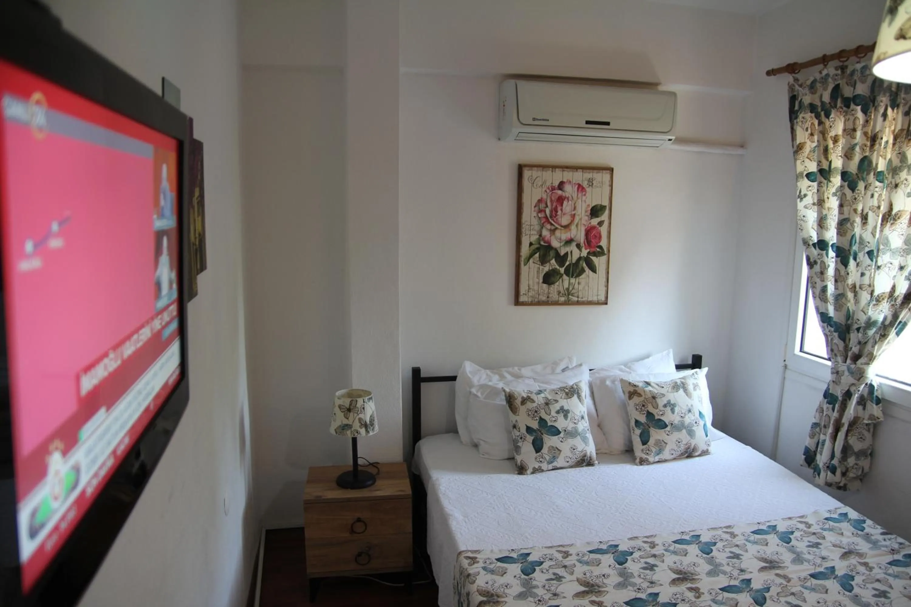 Photo of the whole room, Bed in Eski Datça Pansiyon