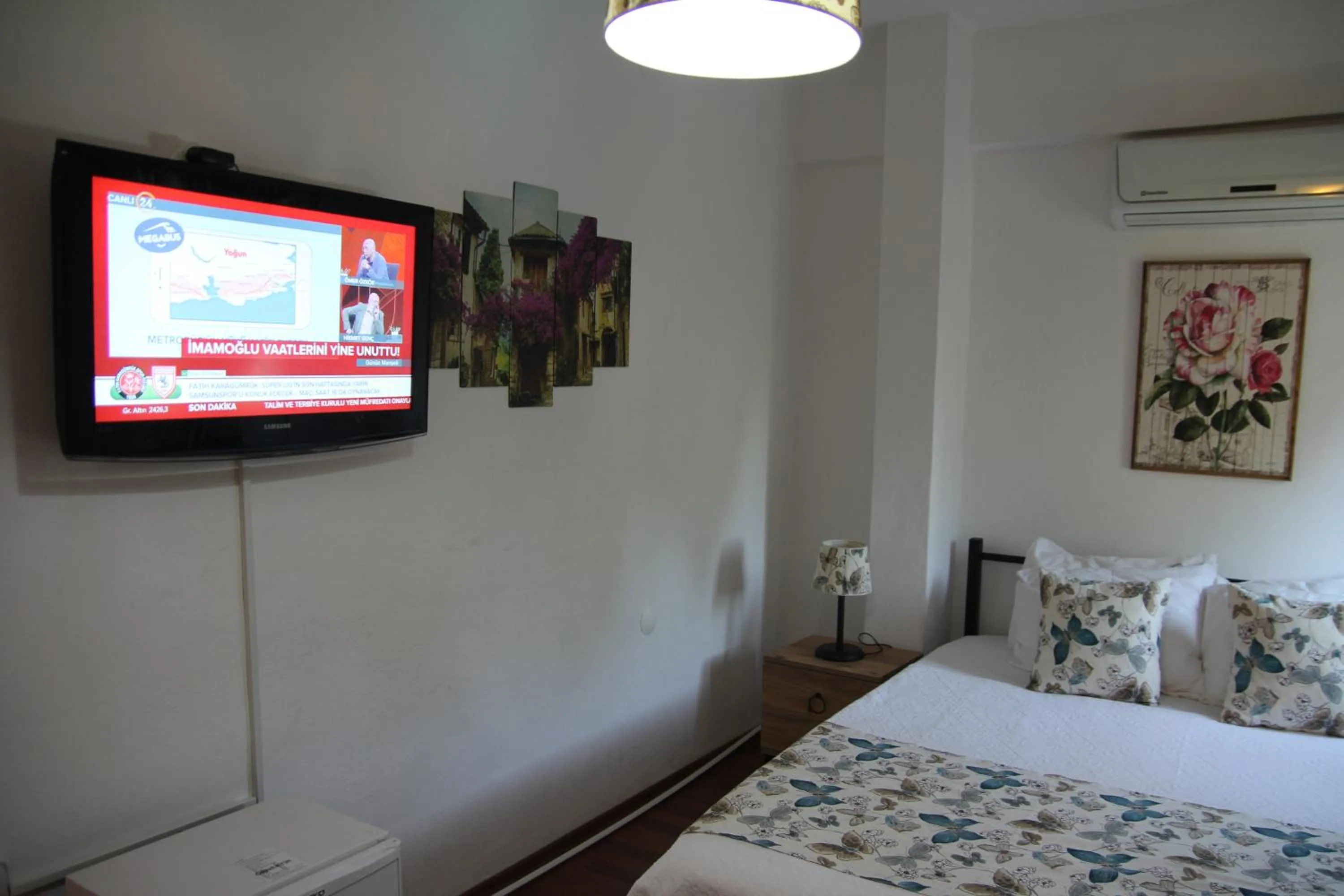 Photo of the whole room, Bed in Eski Datça Pansiyon