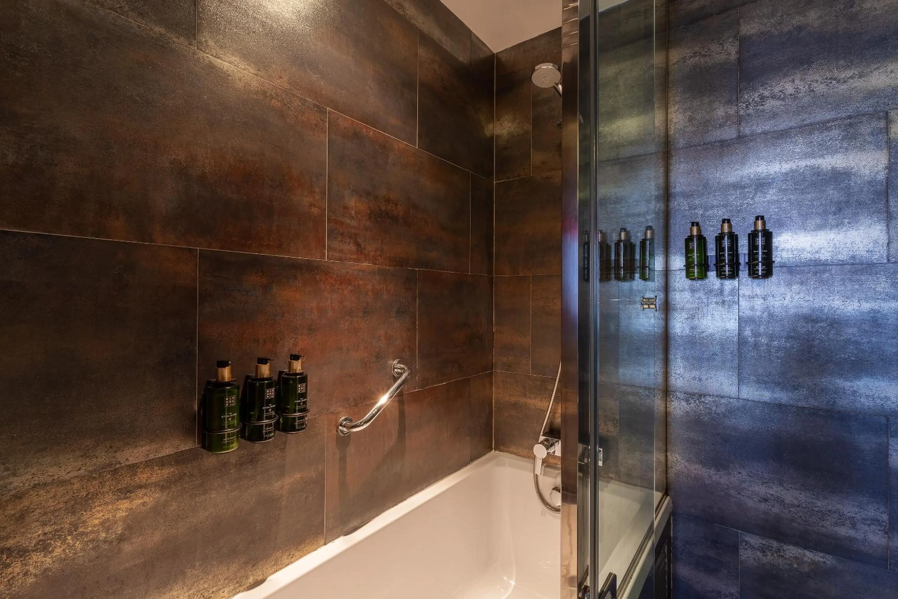 Bathroom in Melia Sevilla