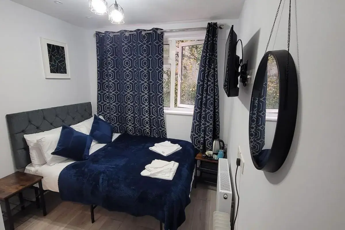 Small Double Room in Argyle Square Hotel Small Double Room in Argyle Square Hotel