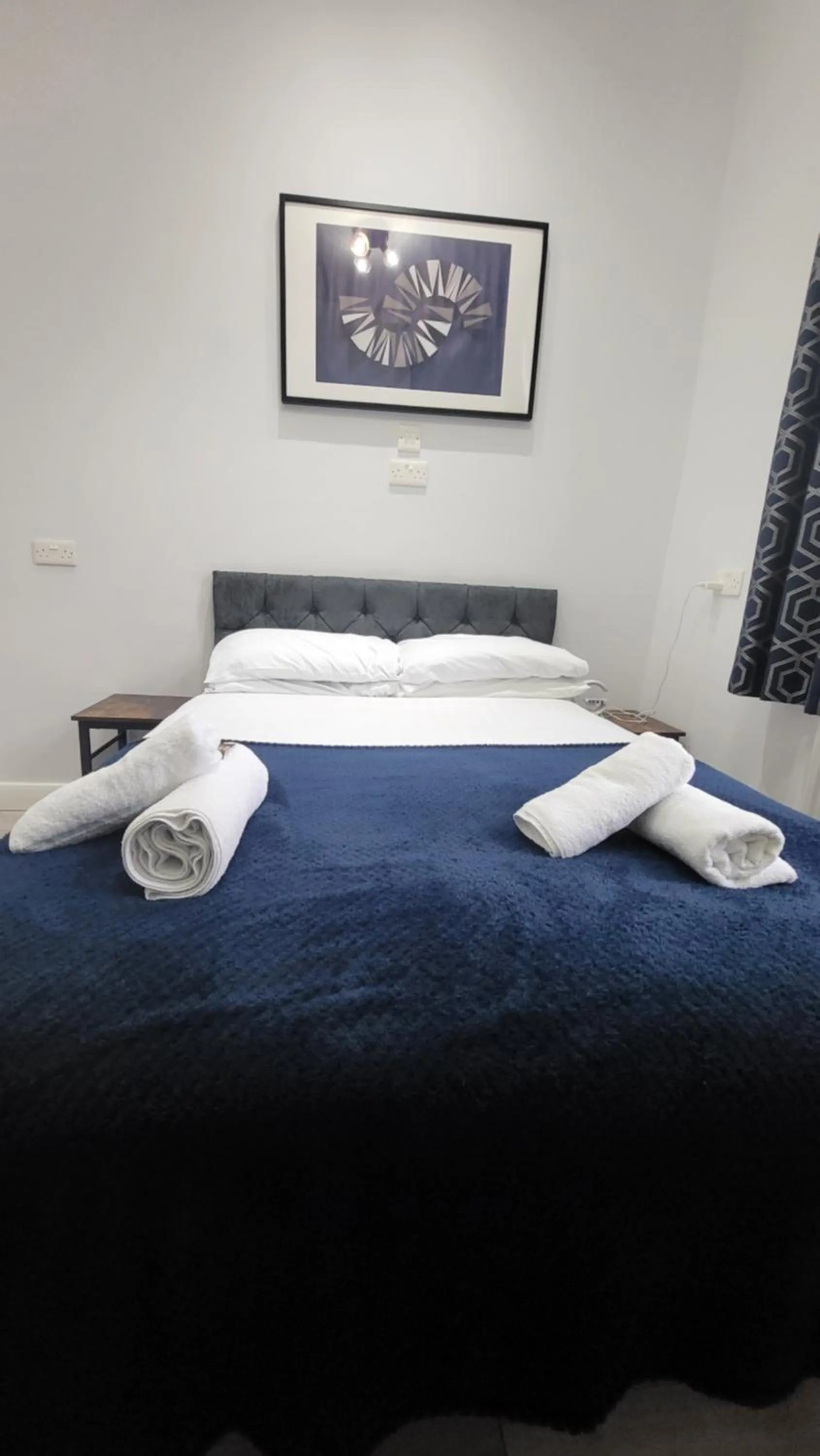 Bed in Argyle Square Hotel