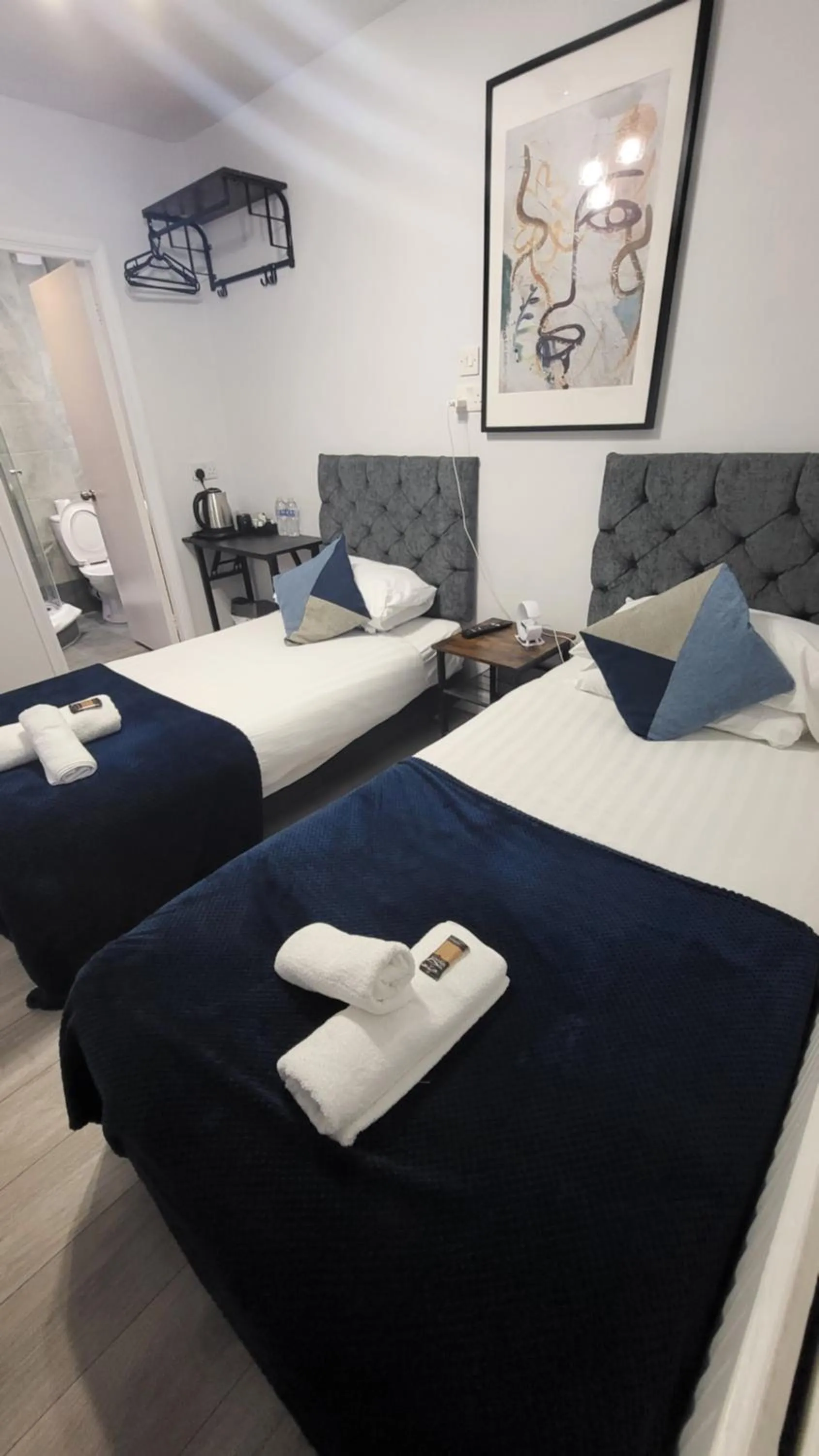 Bed in Argyle Square Hotel