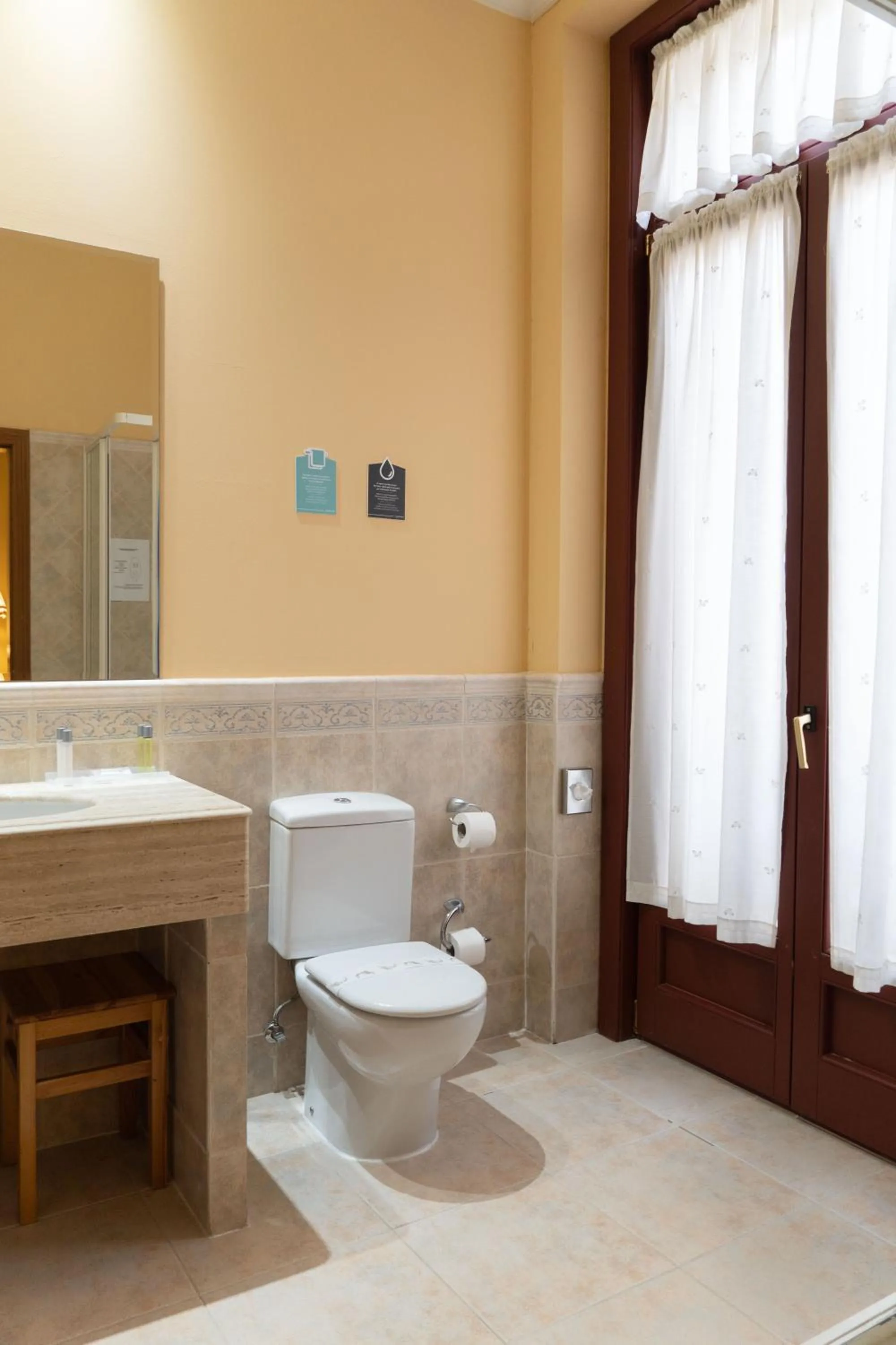 Bathroom in Hotel Alda Mercado de Zamora