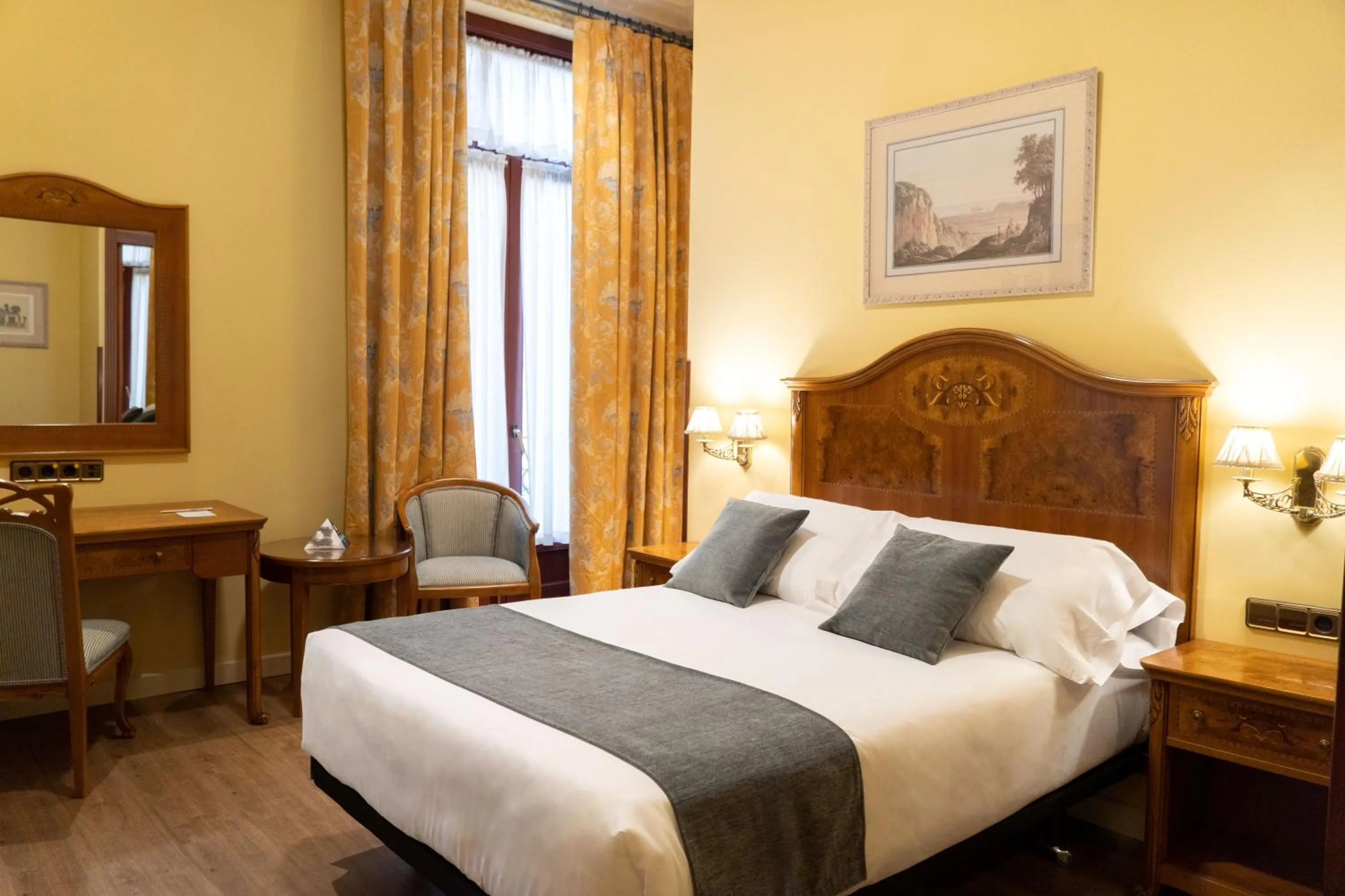 Bedroom, Bed in Hotel Alda Mercado de Zamora