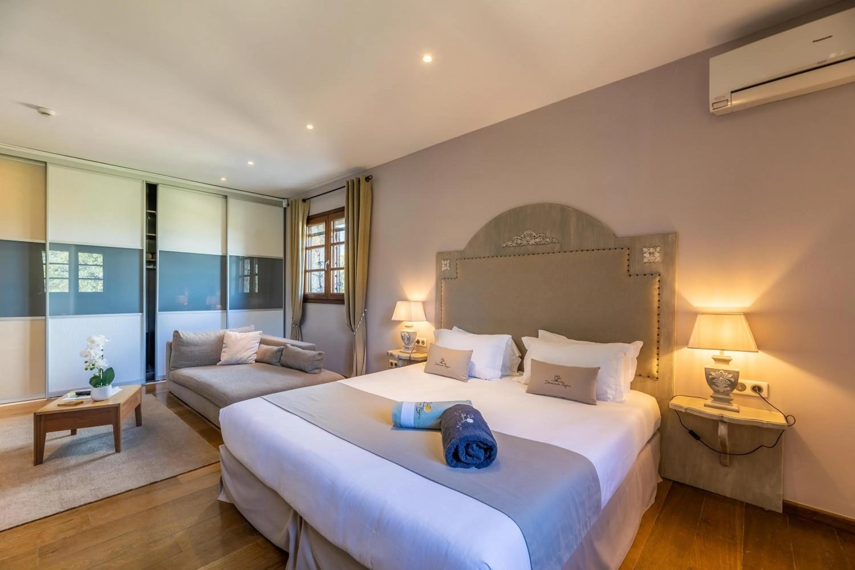 Bed in Domaine du Reginu