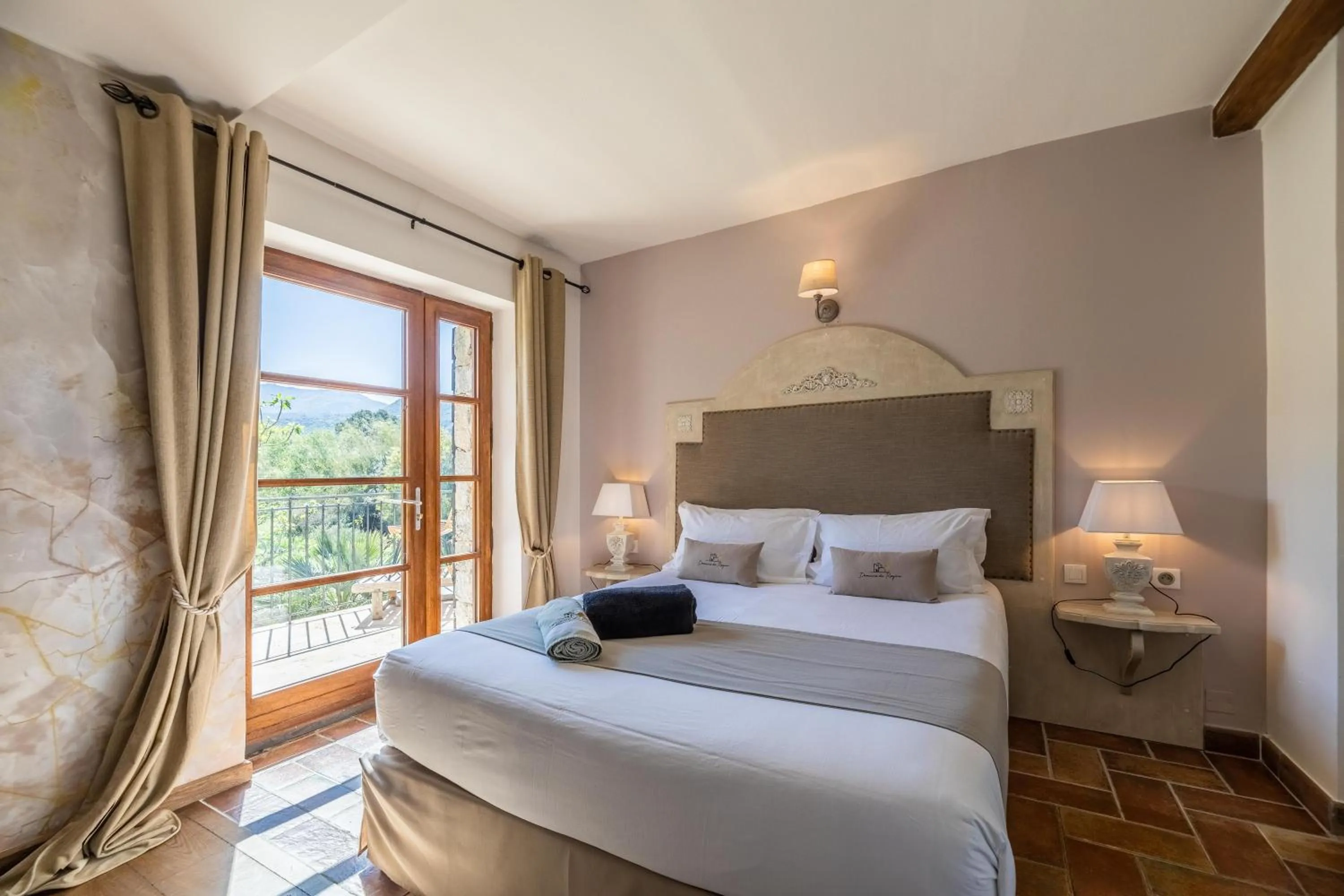 Bed in Domaine du Reginu