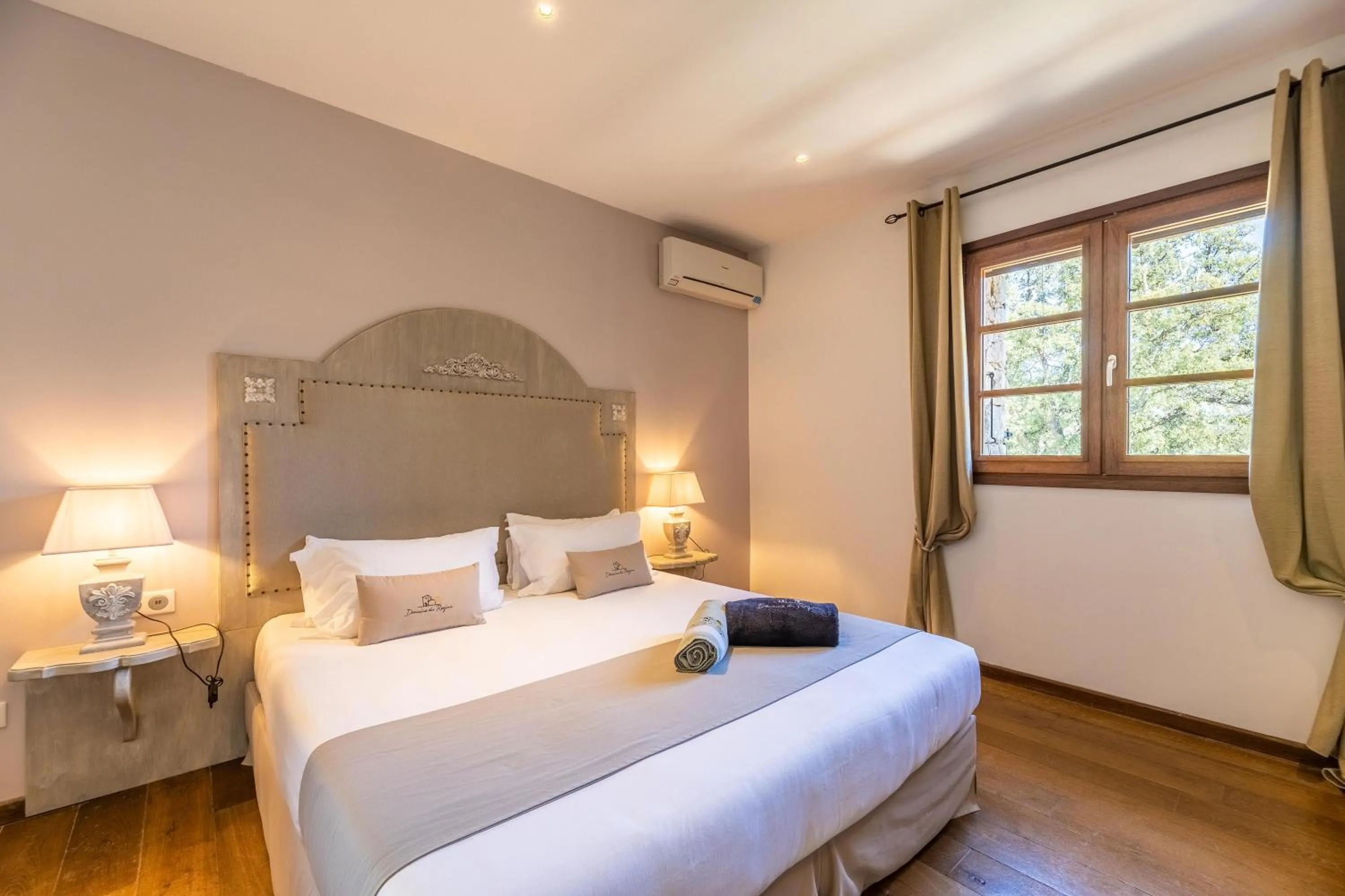 Bed in Domaine du Reginu