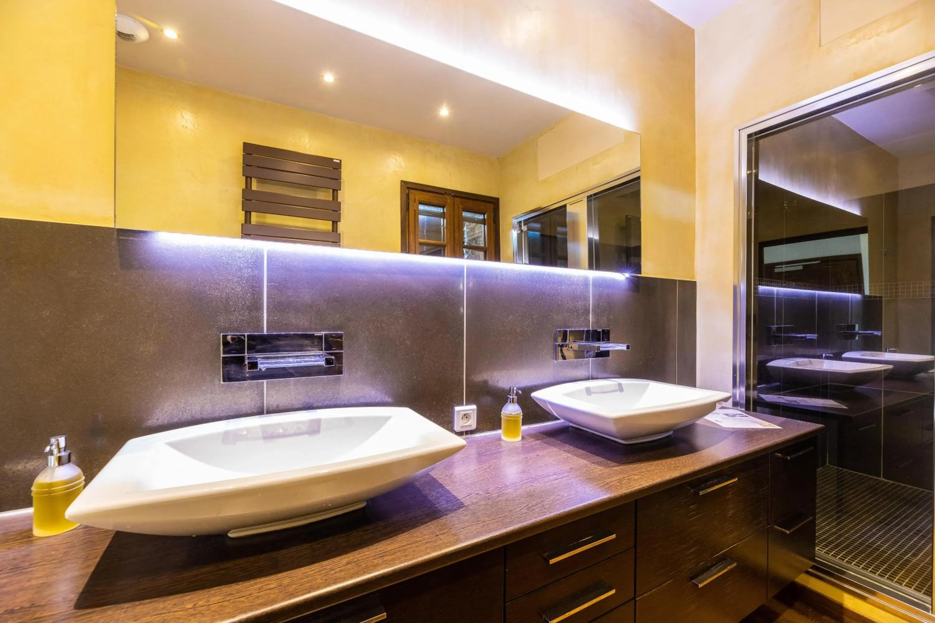 Bathroom in Domaine du Reginu