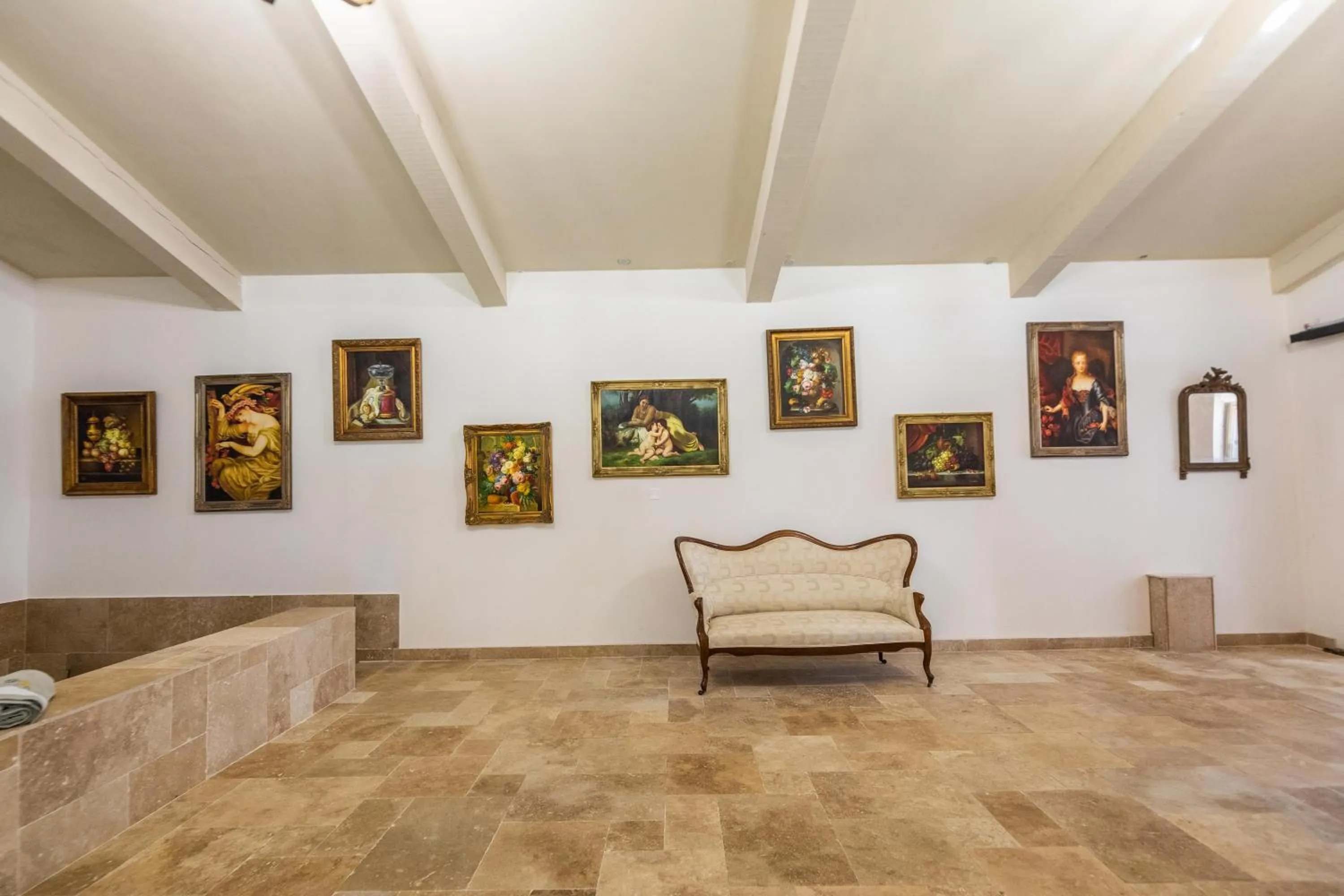 Spa and wellness centre/facilities in Domaine du Reginu