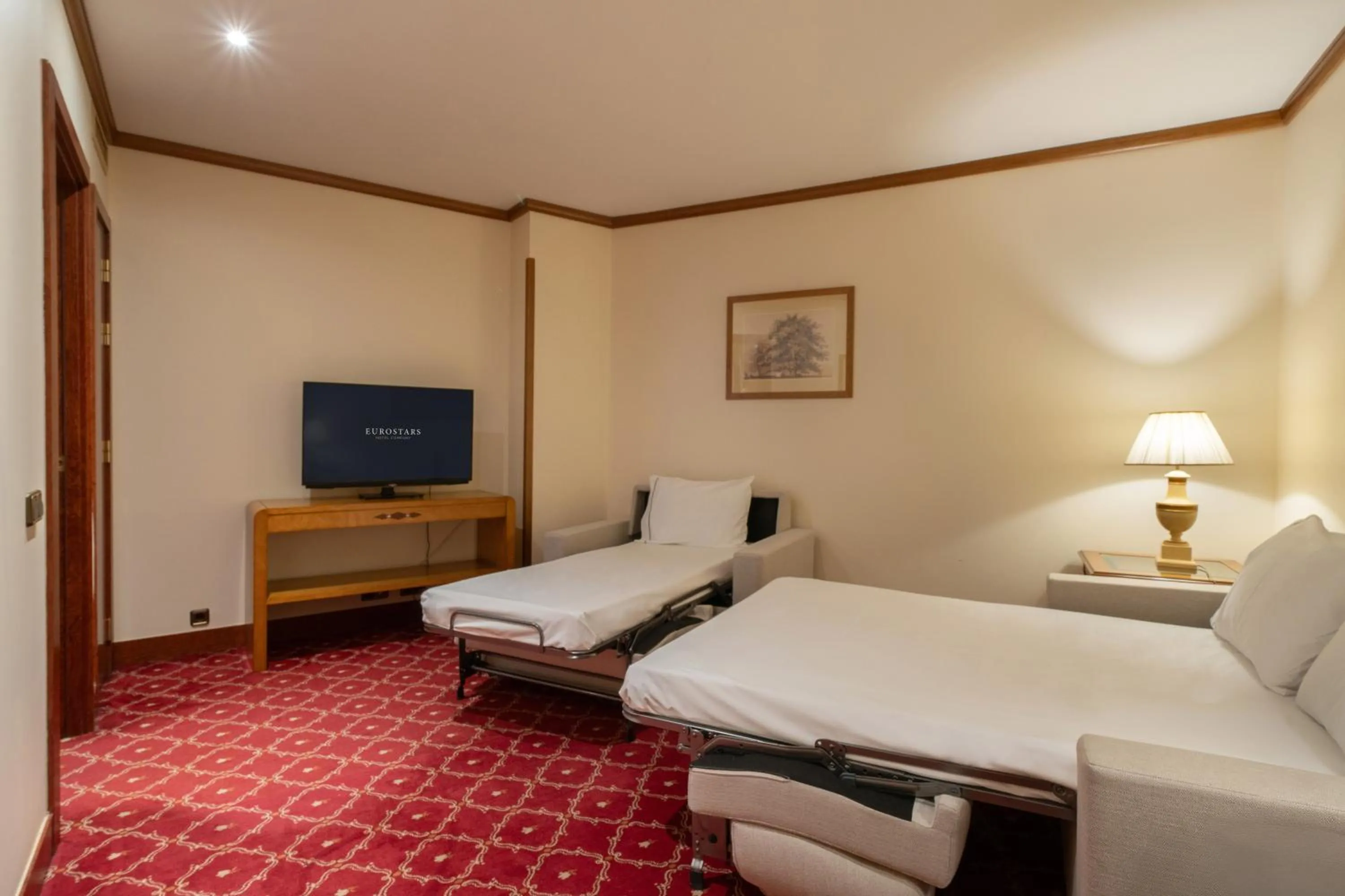 Living room, Bed in Eurostars Las Claras