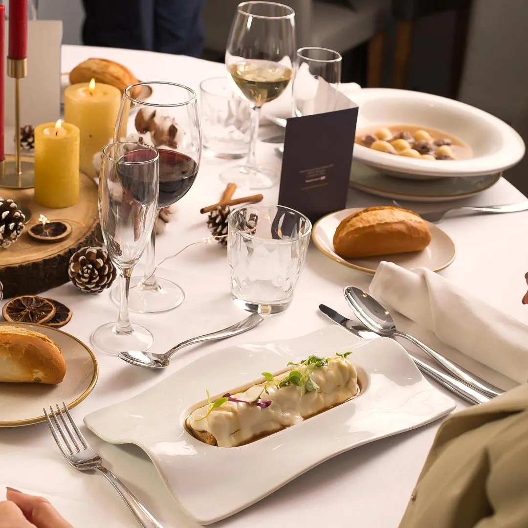 Restaurant/places to eat in Gran Hotel Havana 4Sup by Escampa Hotels