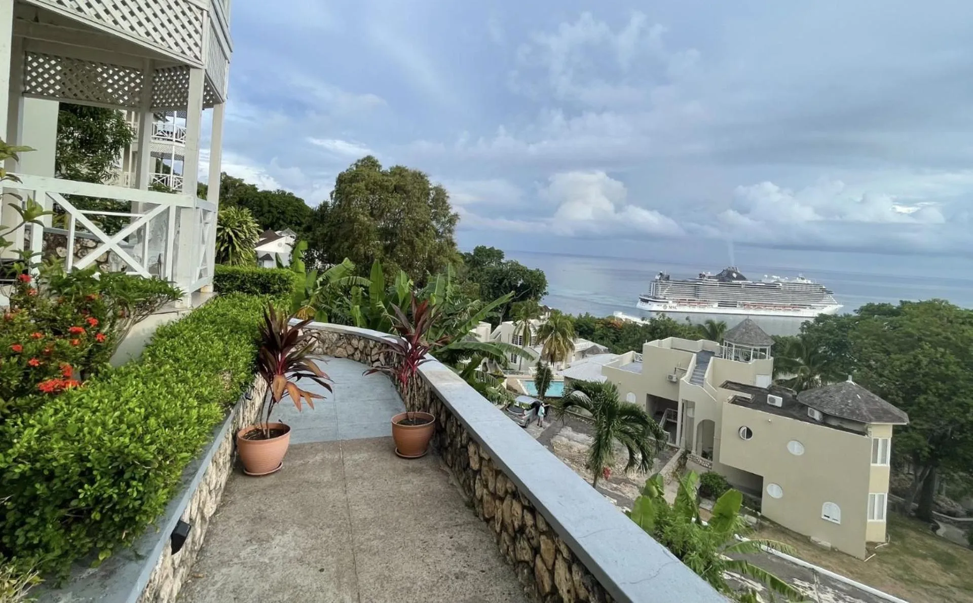 Natural landscape in Hummingbird Retreat - Luxury Oceanview Apt, 7-Minute Walk to Beach