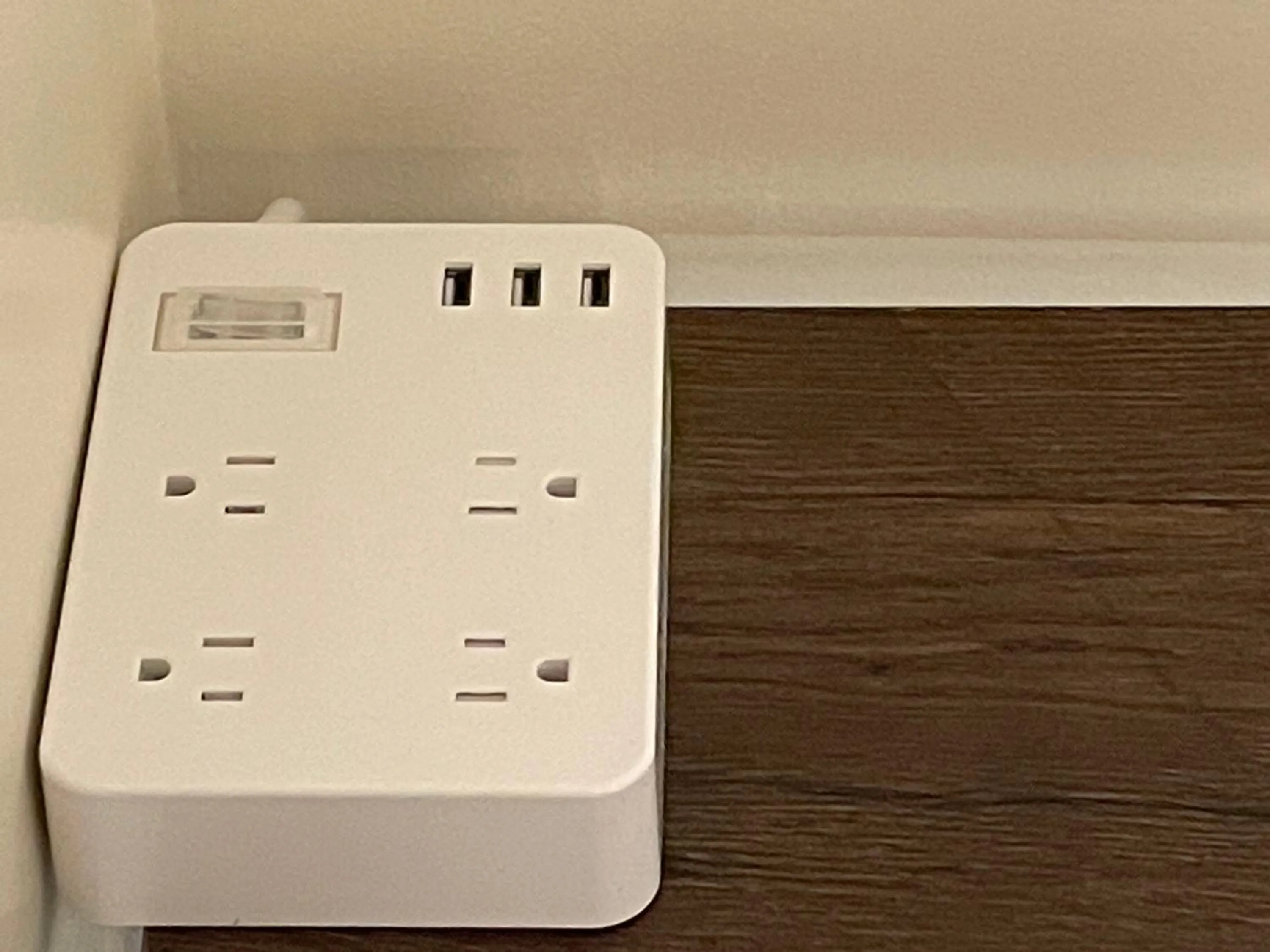 internet in Hummingbird Retreat - Luxury Oceanview Apt, 7-Minute Walk to Beach