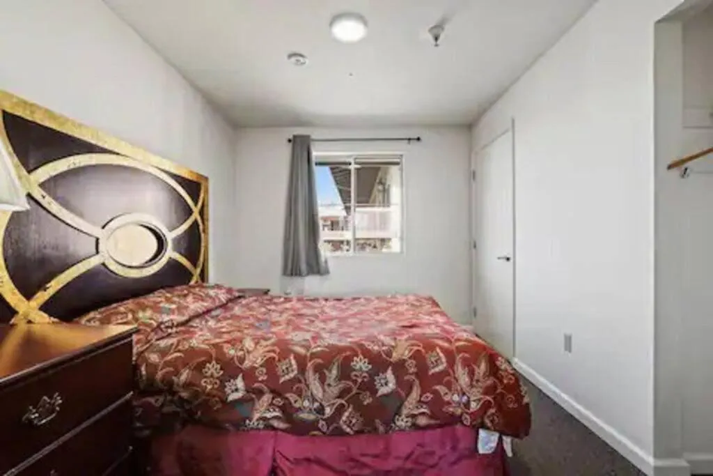 Bed in Mission Peak Lodge