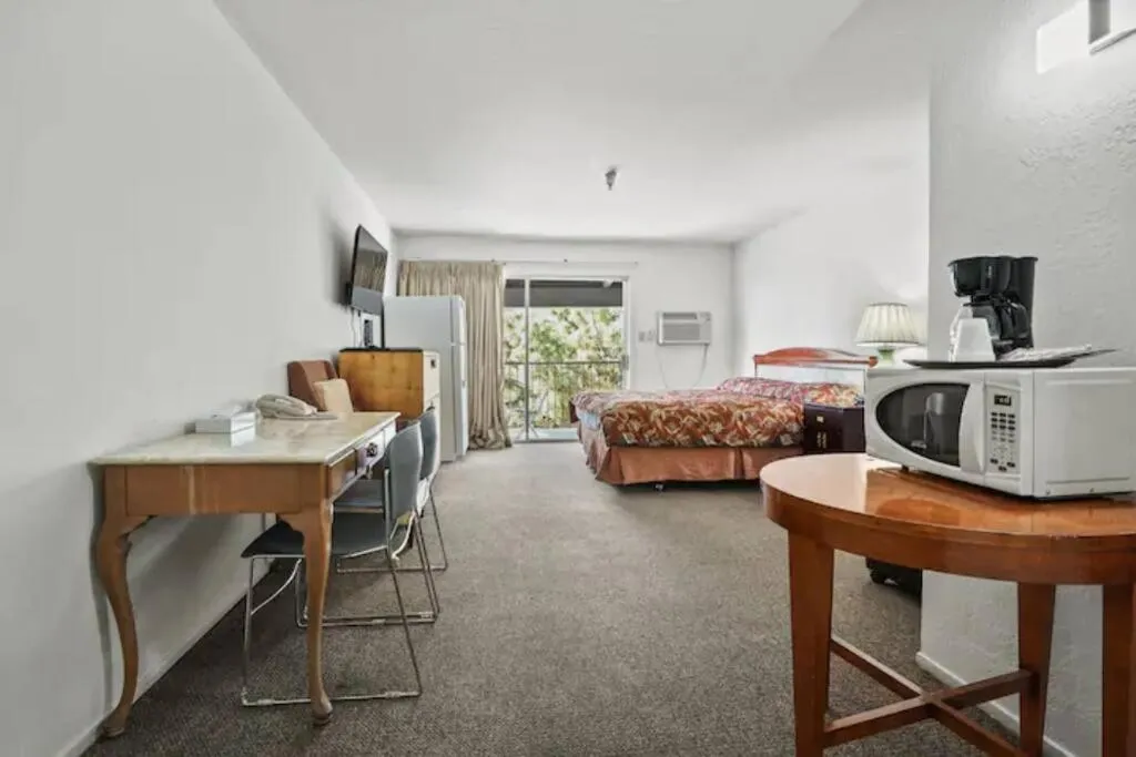 Bed in Mission Peak Lodge