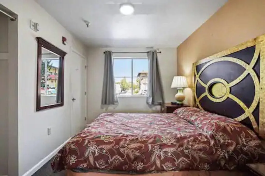 Bed in Mission Peak Lodge