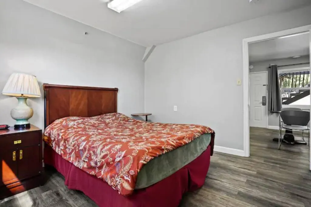 Bed in Mission Peak Lodge