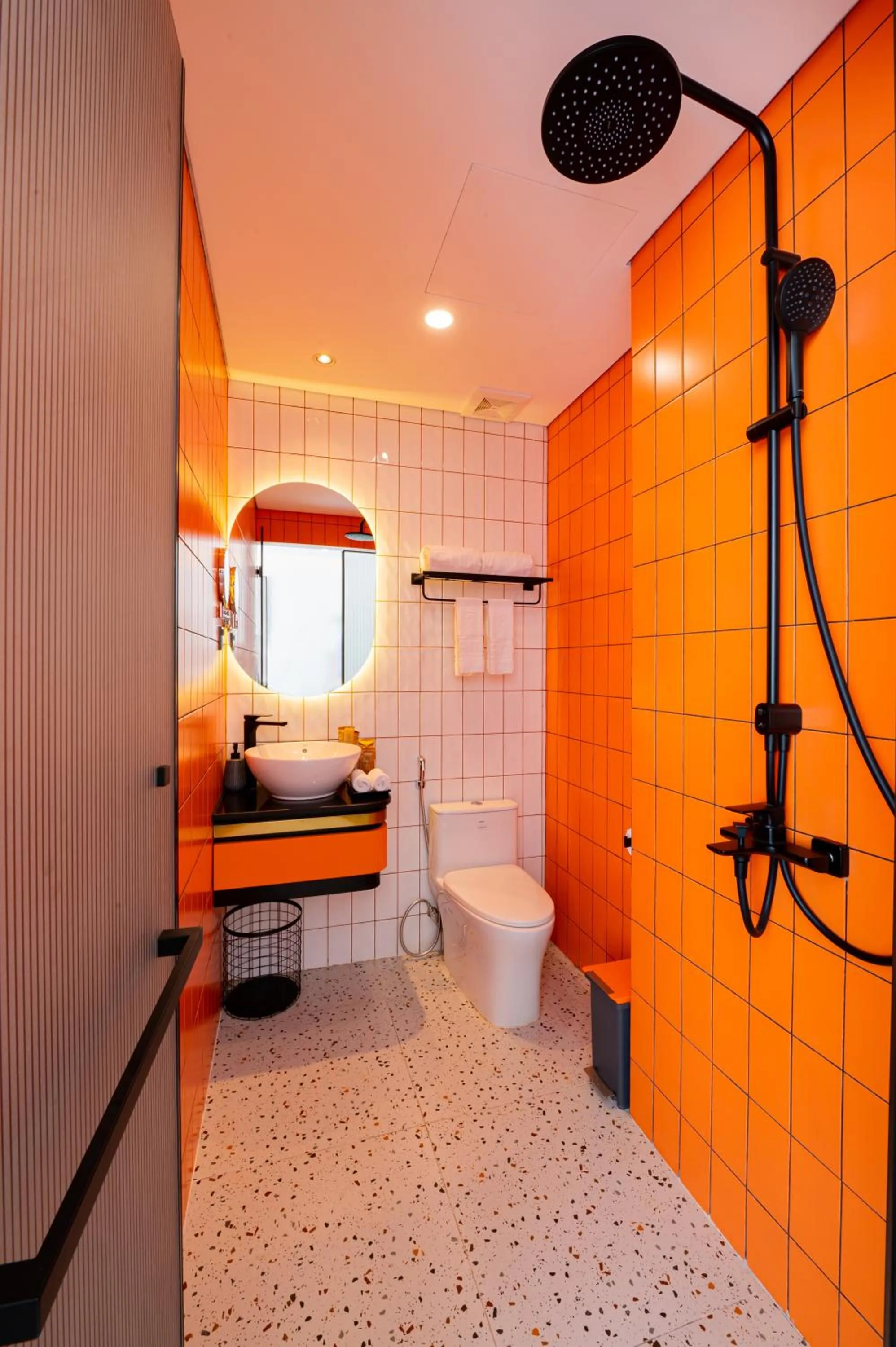 Toilet, Bed in PĀMA Boutique Hotel & Bistro