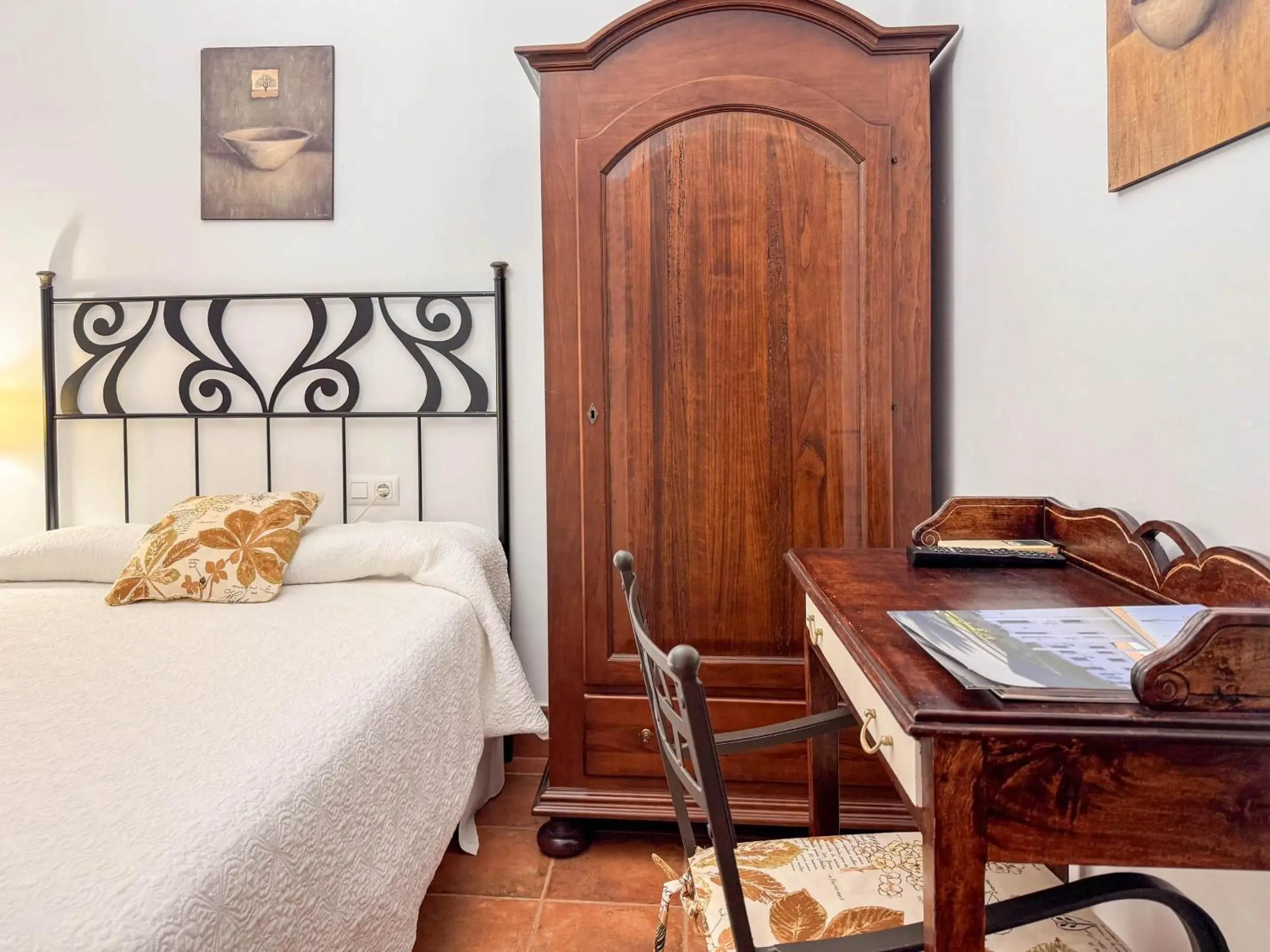 Photo of the whole room, Bed in Hotel Valsequillo