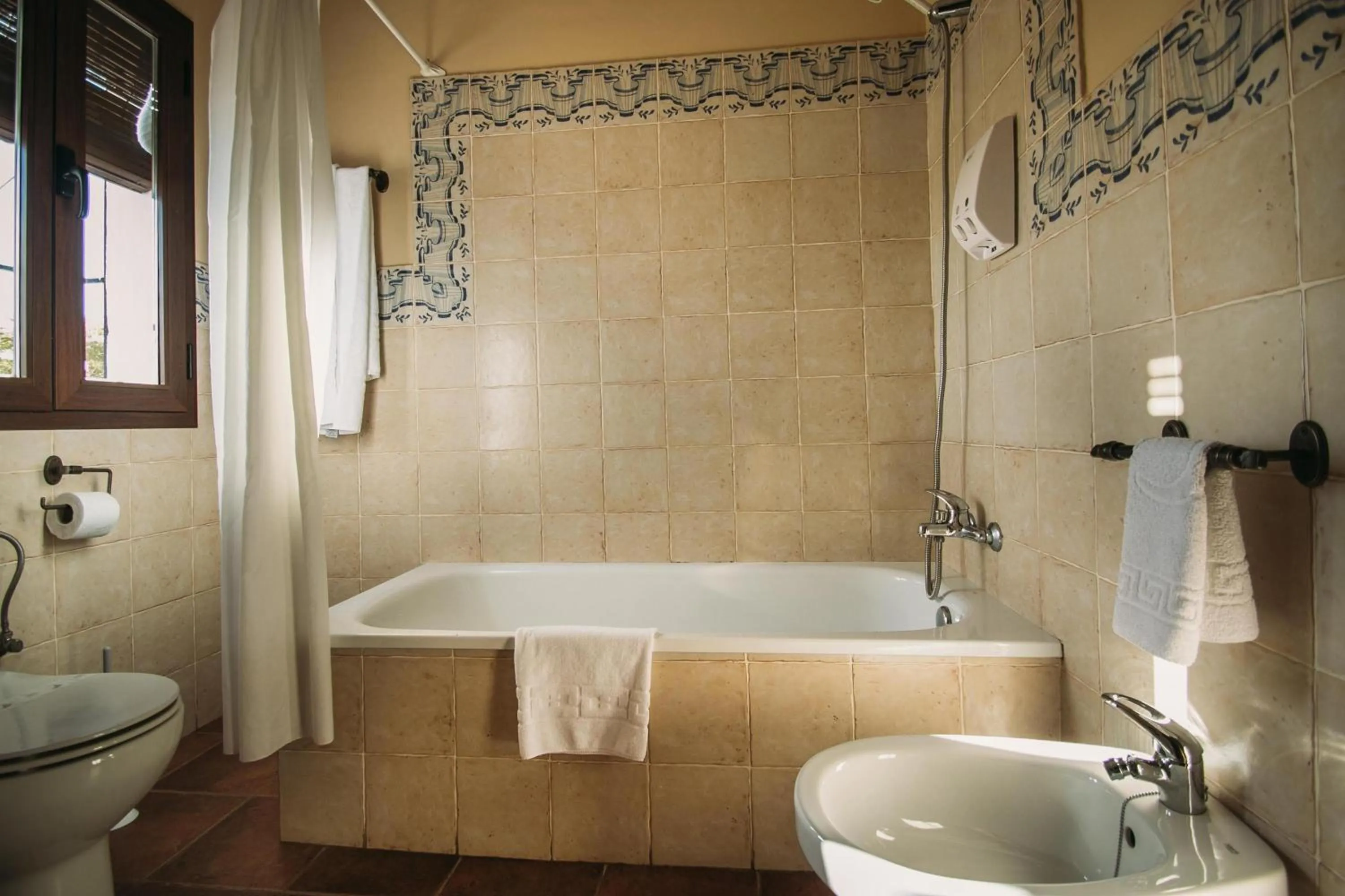 Bathroom in Hotel Valsequillo