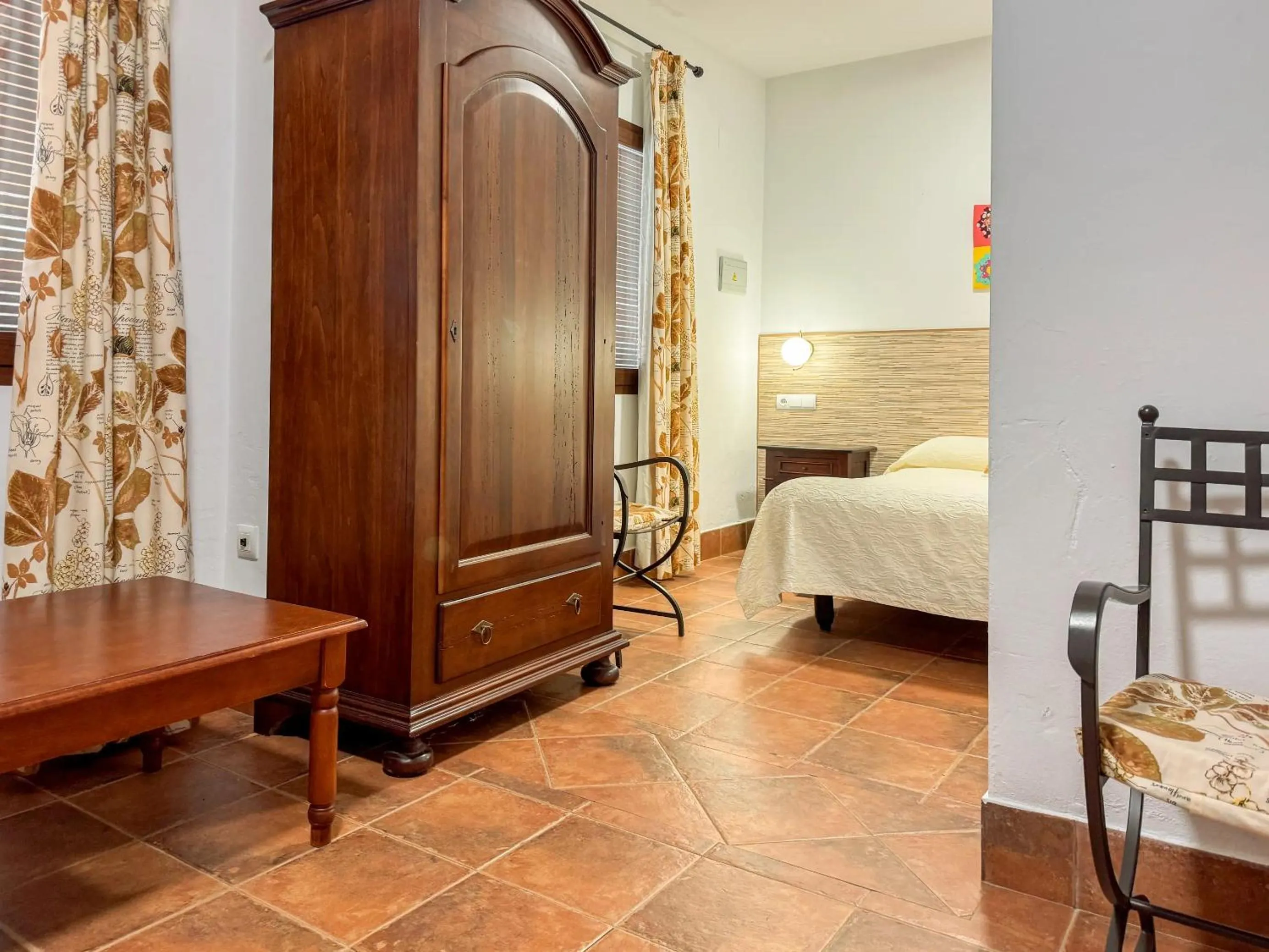 Photo of the whole room, Bed in Hotel Valsequillo