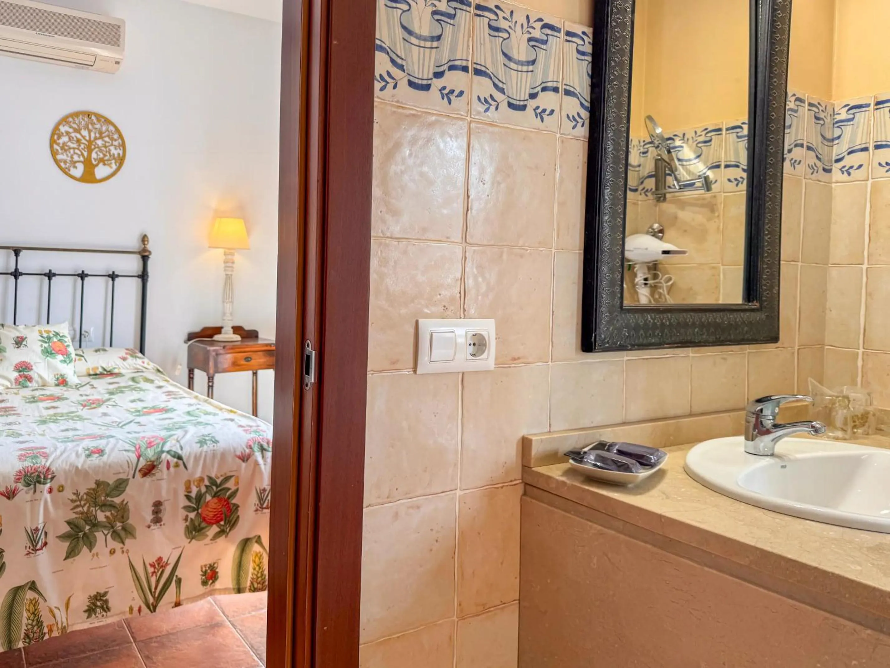 Bed in Hotel Valsequillo