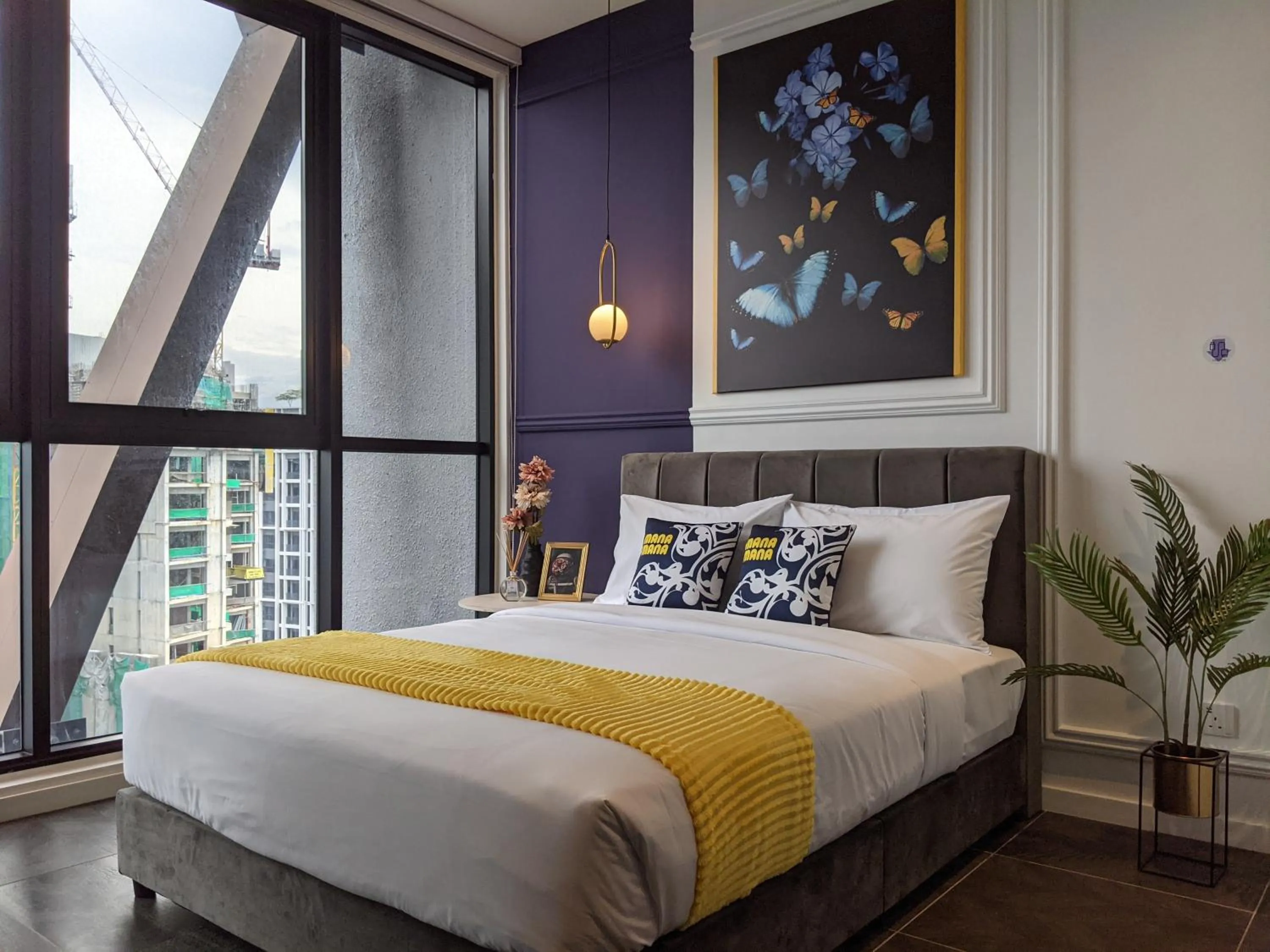 Bed in Scarletz Mana-Mana Suites KLCC