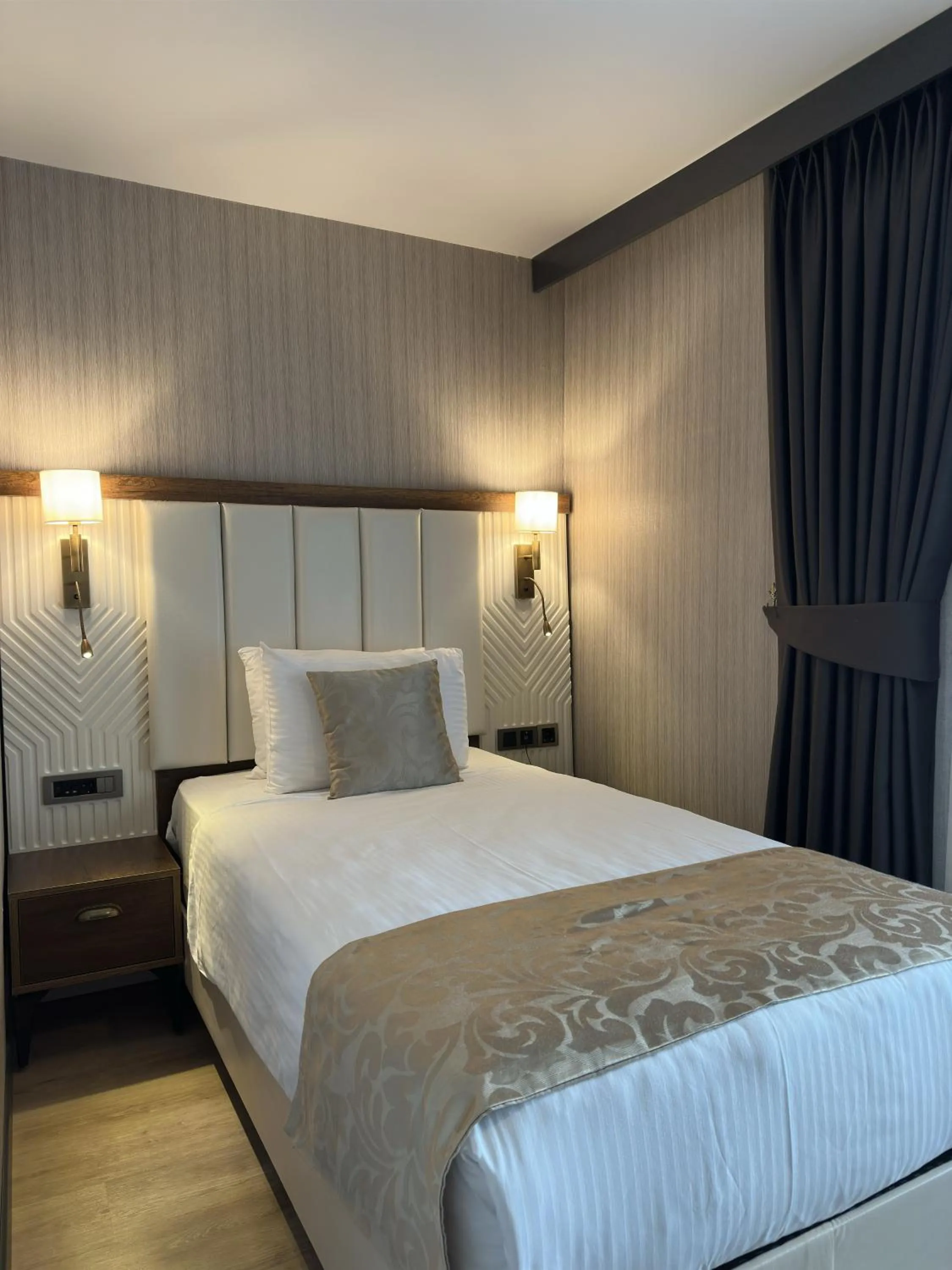 Photo of the whole room, Bed in Trademark Collection by Wyndham Operla Istanbul Airport Hotels