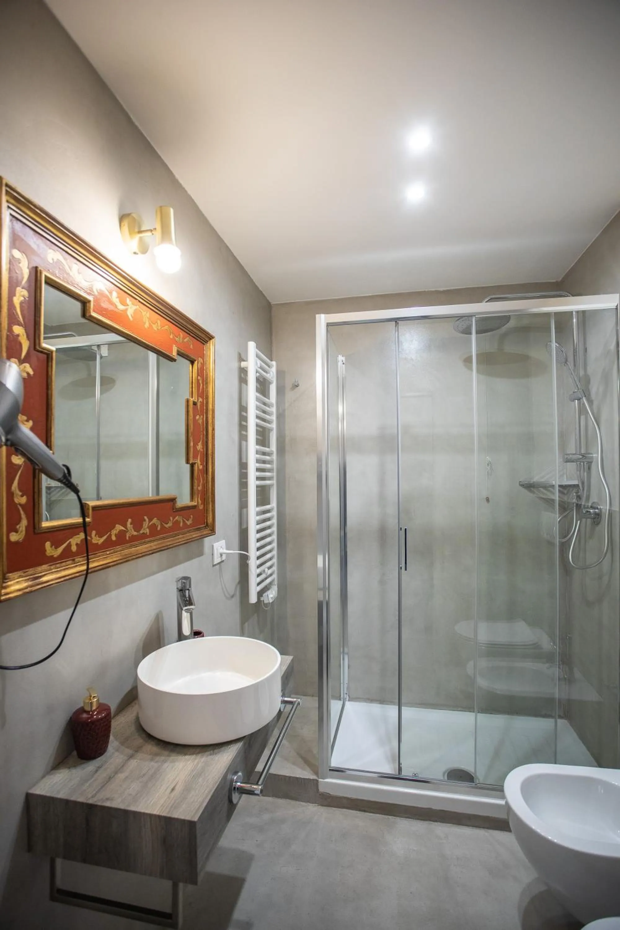 Shower in LUDUS ROOMS