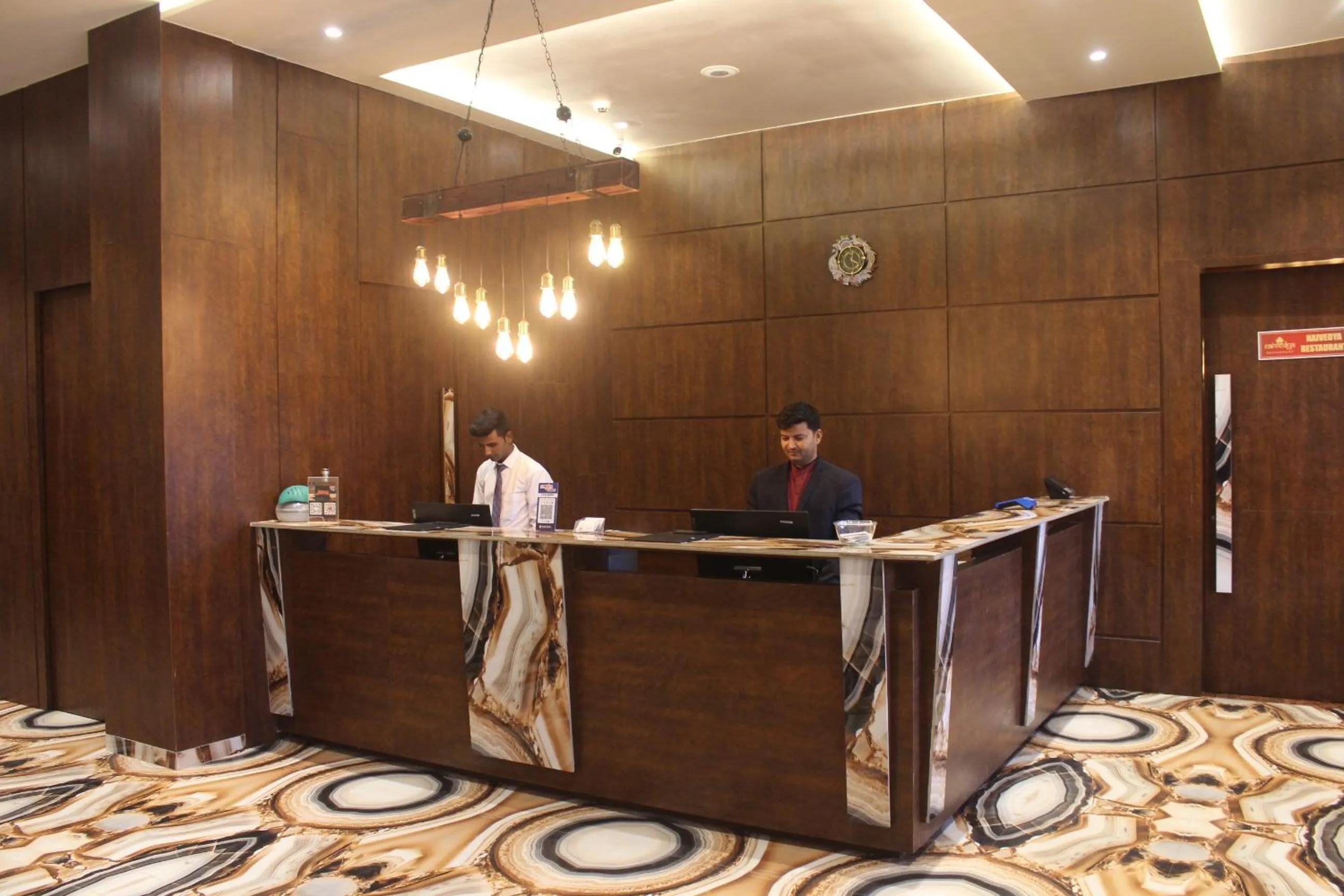 Lobby or reception in Hotel Madhuban