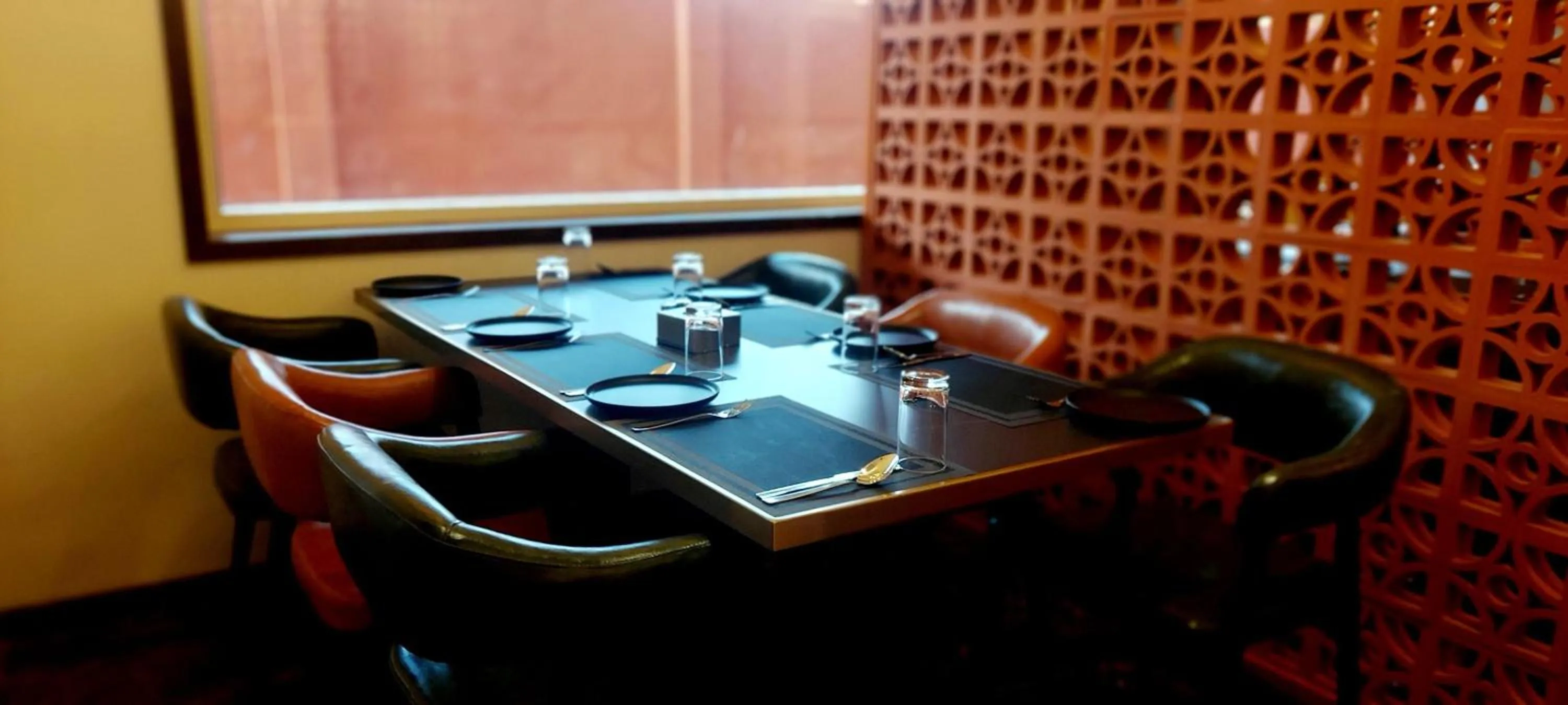 Restaurant/places to eat in Hotel Madhuban