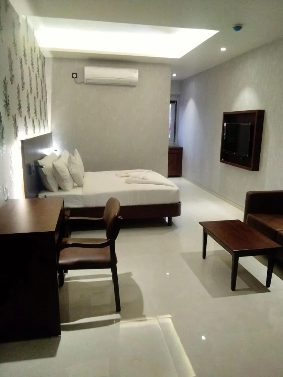 Bed in Hotel Madhuban