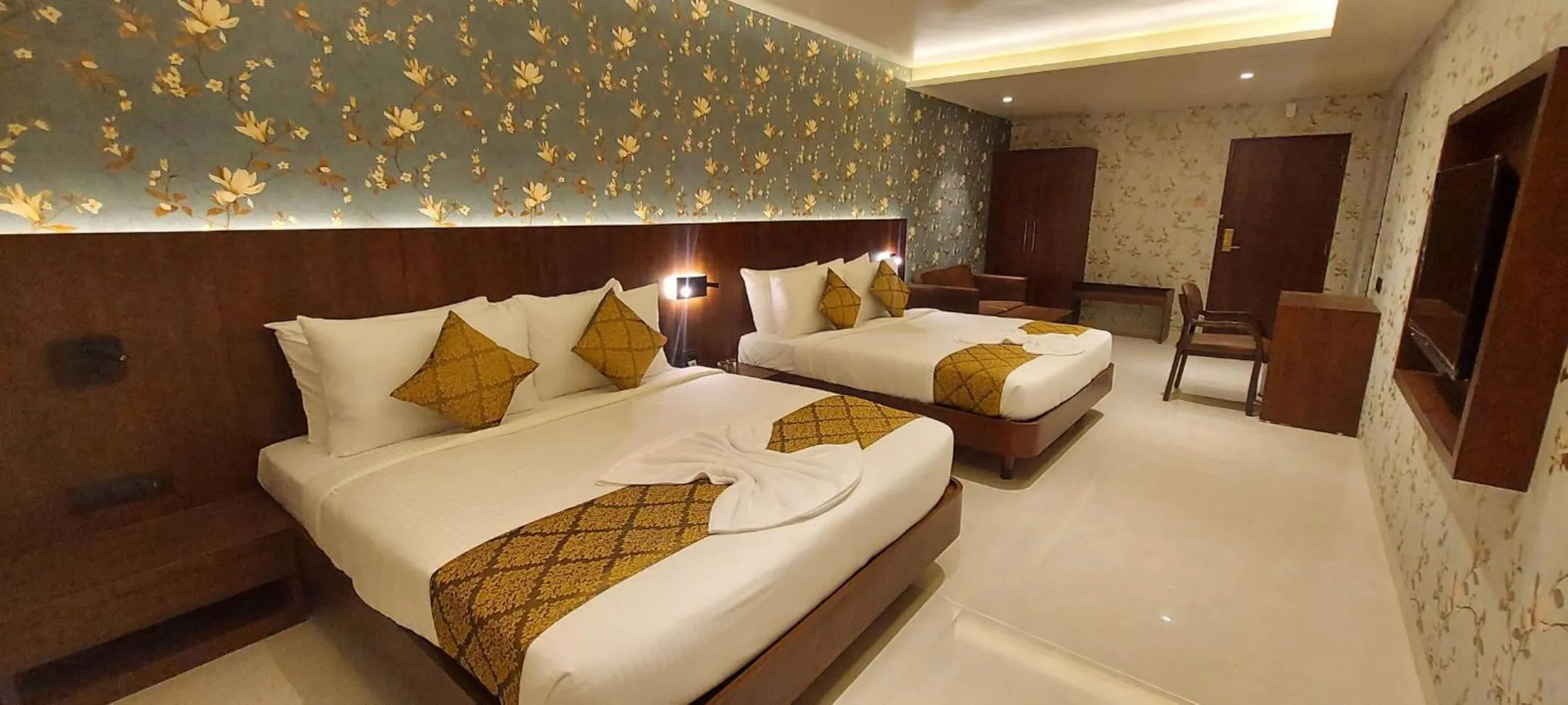 Photo of the whole room, Bed in Hotel Madhuban
